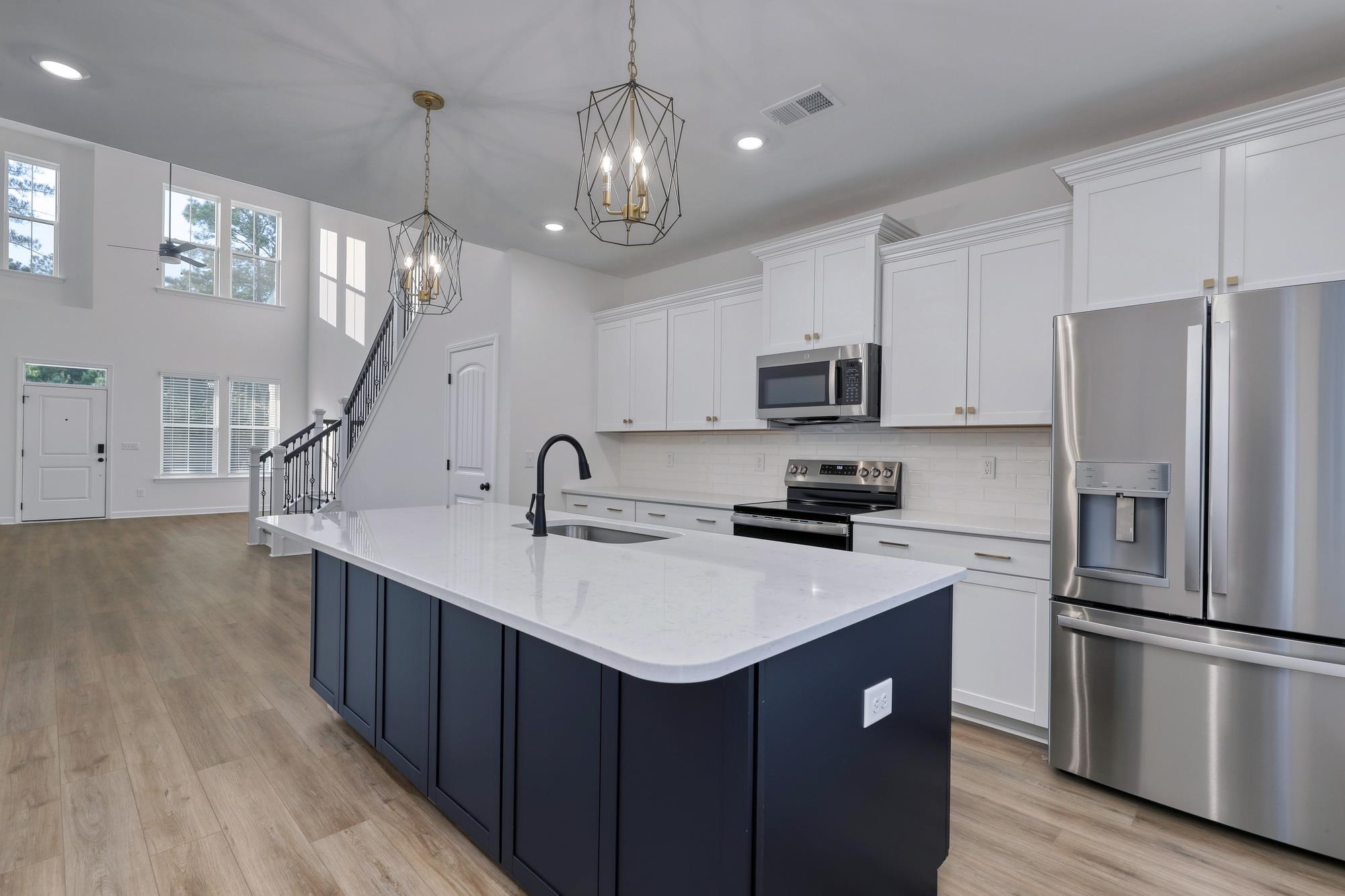 436 Ireland Way Property Photo 6