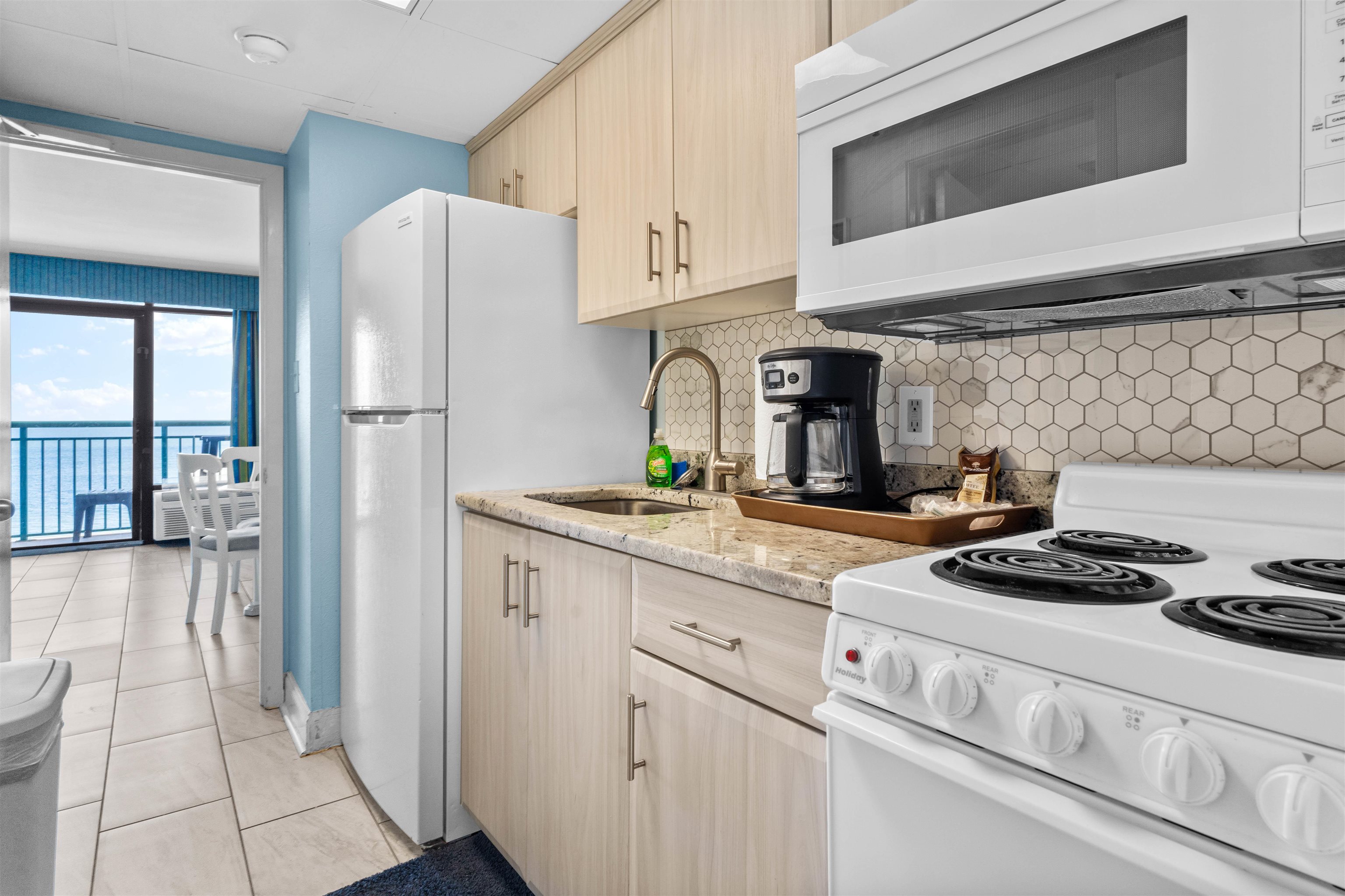 2207 S S Ocean Blvd. Property Photo 8