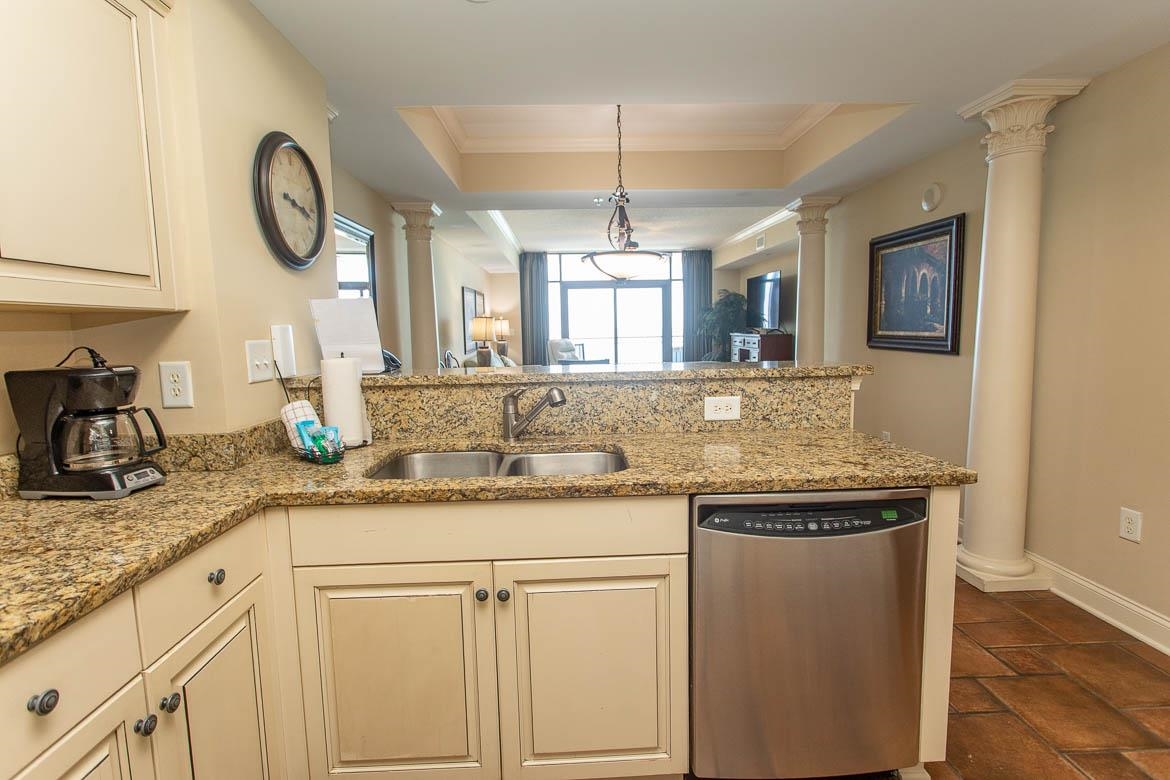 100 North Beach Blvd. Property Photo 22