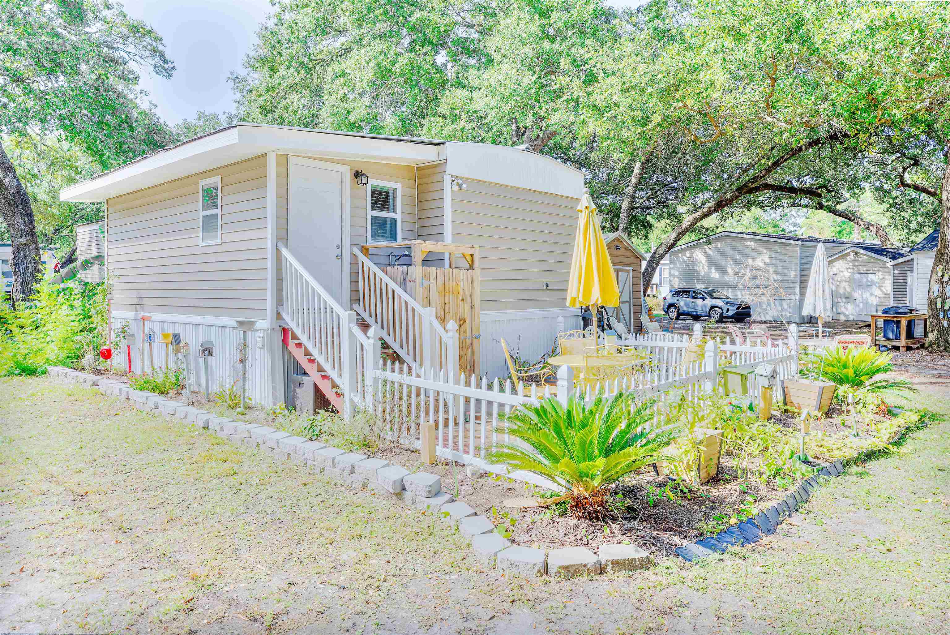320 Clam Shell Circle Property Photo 4