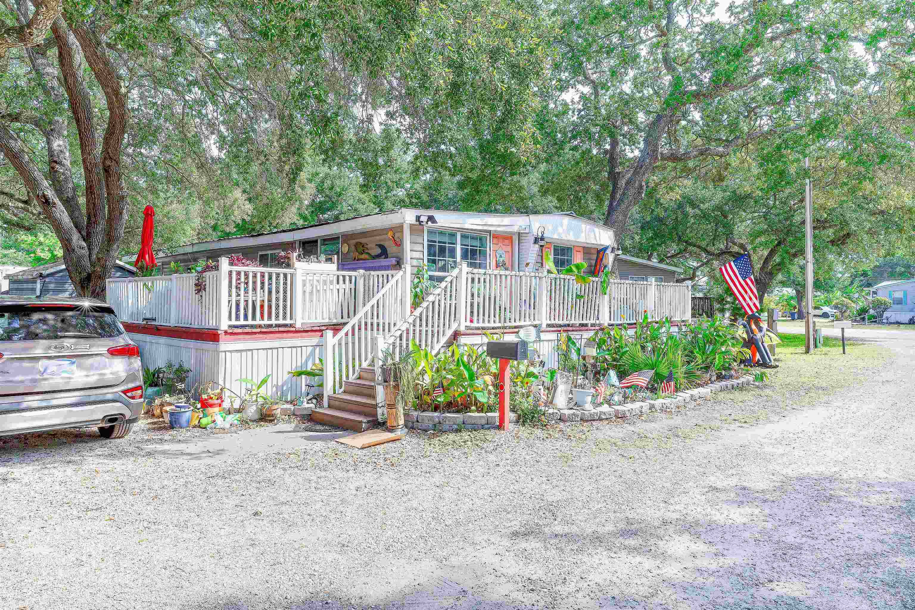 320 Clam Shell Circle Property Photo 6