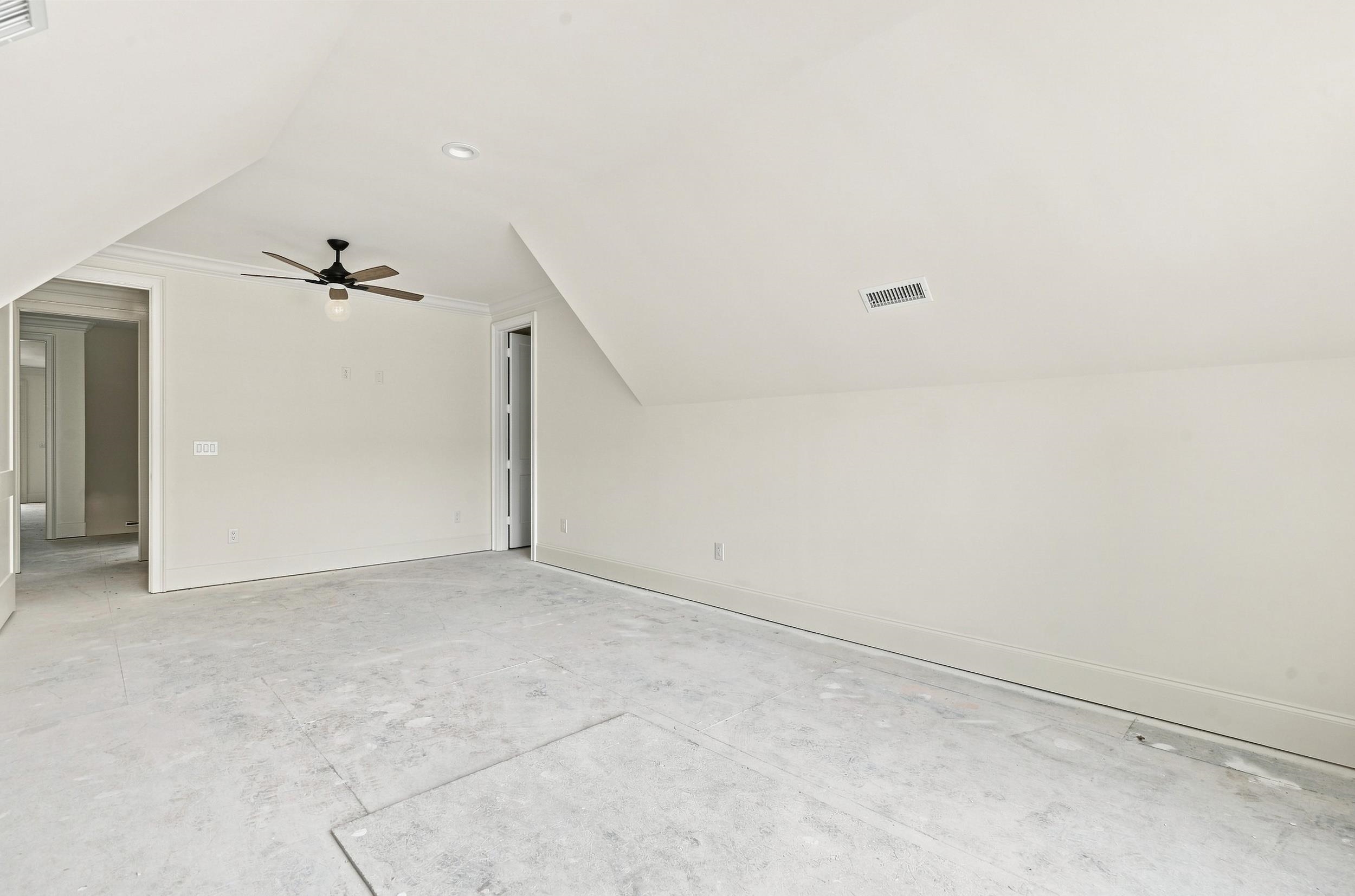 5720 Springs Ave. Property Photo 38