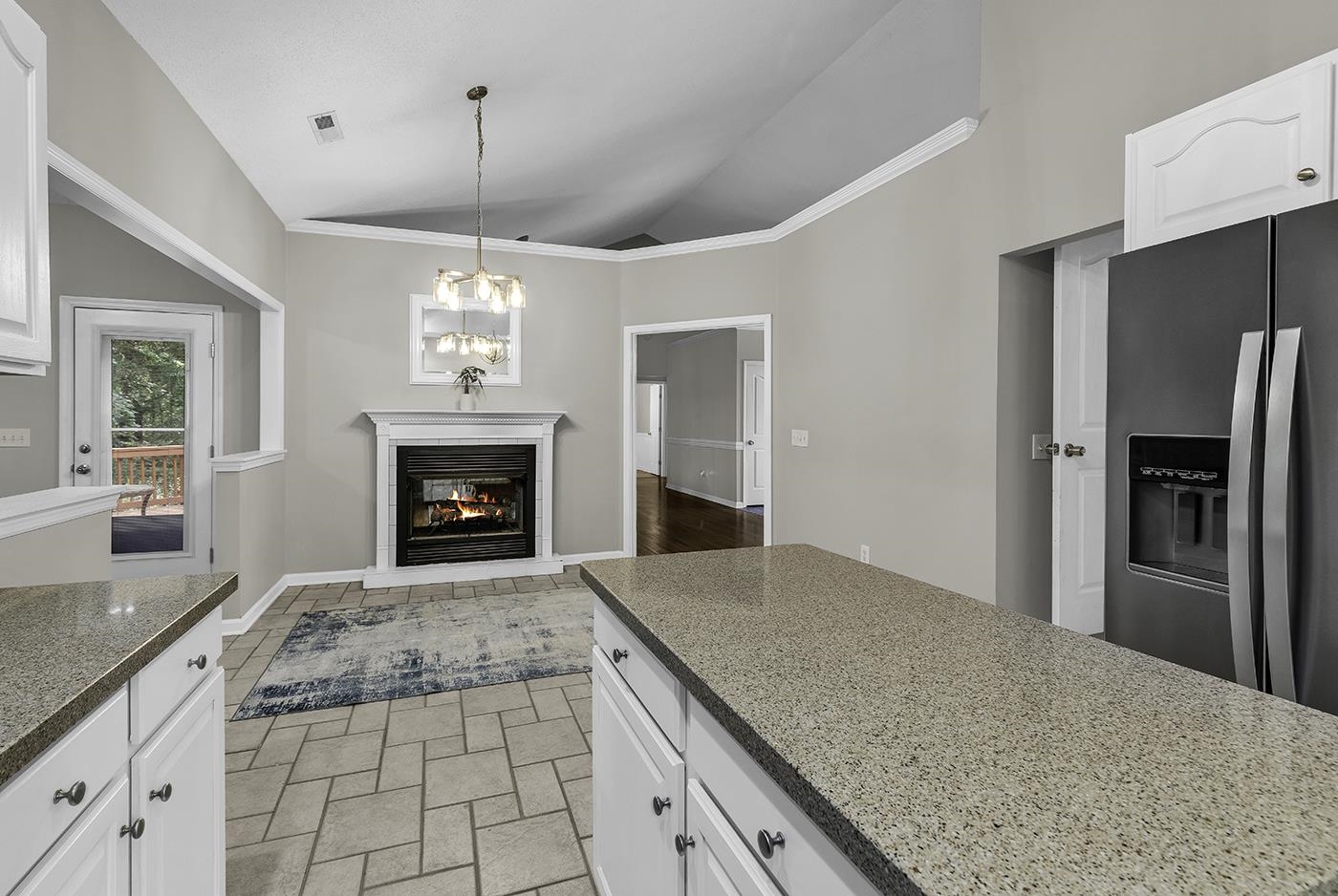 527 Alderly Ct. Property Photo 28