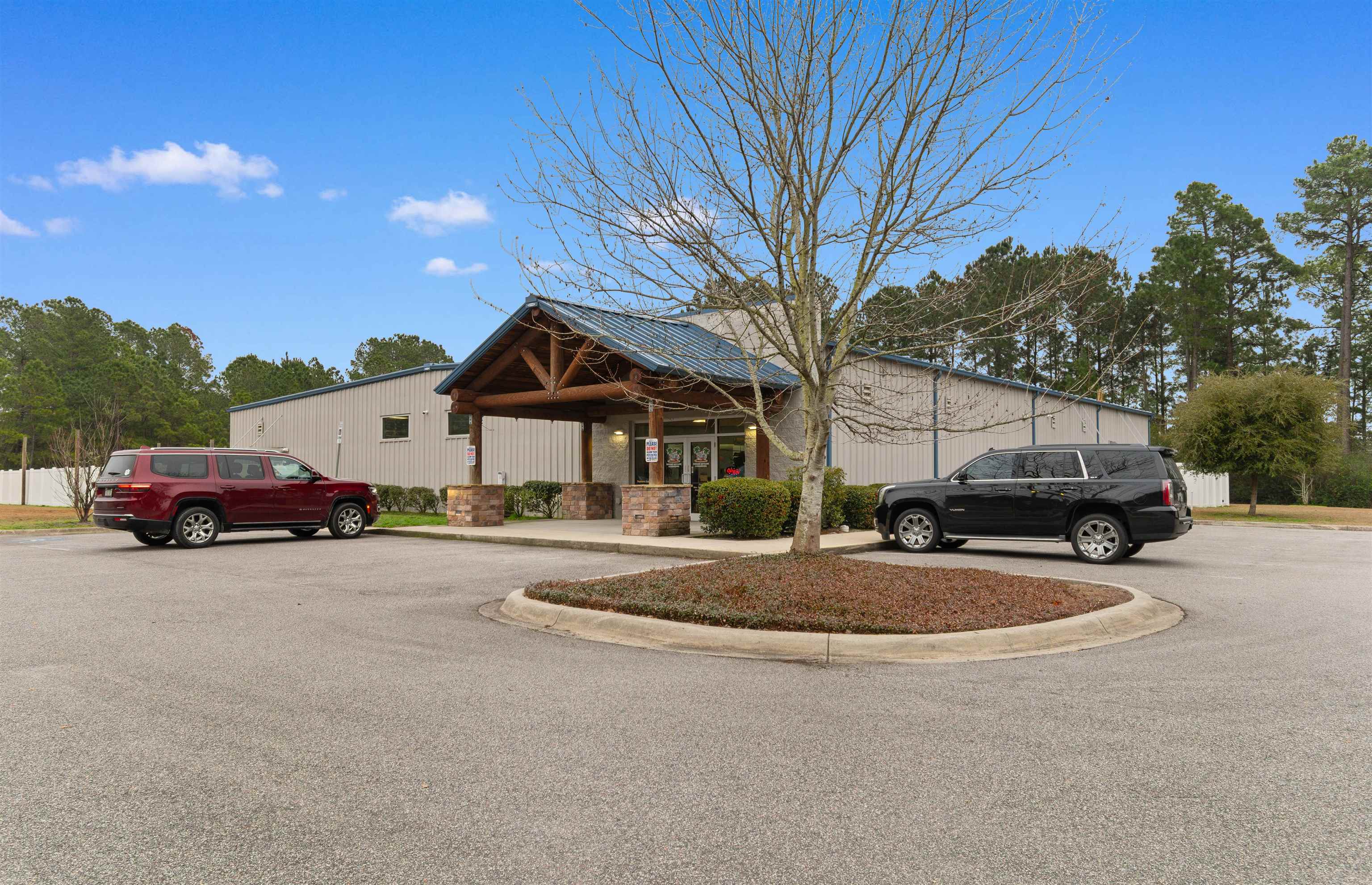 501 Myrtle Ridge Dr. Property Photo 1
