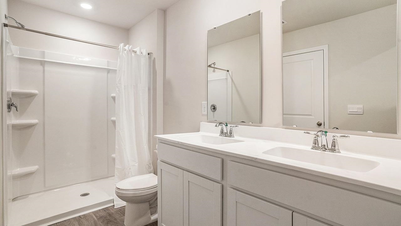 915 Farmers Passage Loop Property Photo 7