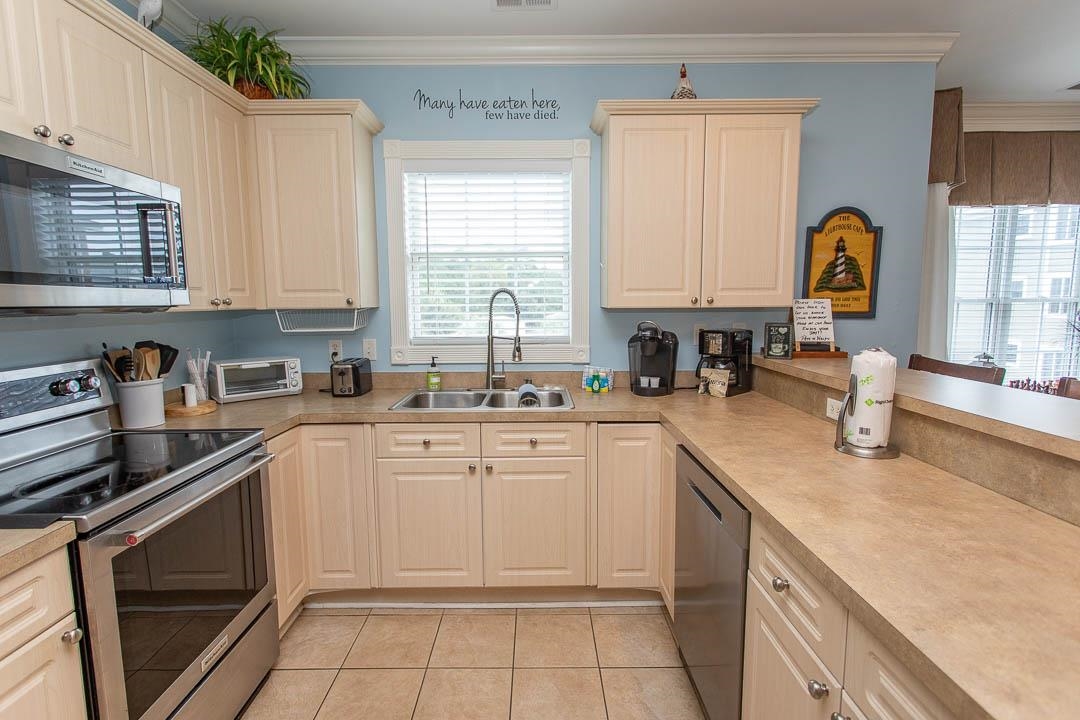 4861 Luster Leaf Circle Property Photo 4