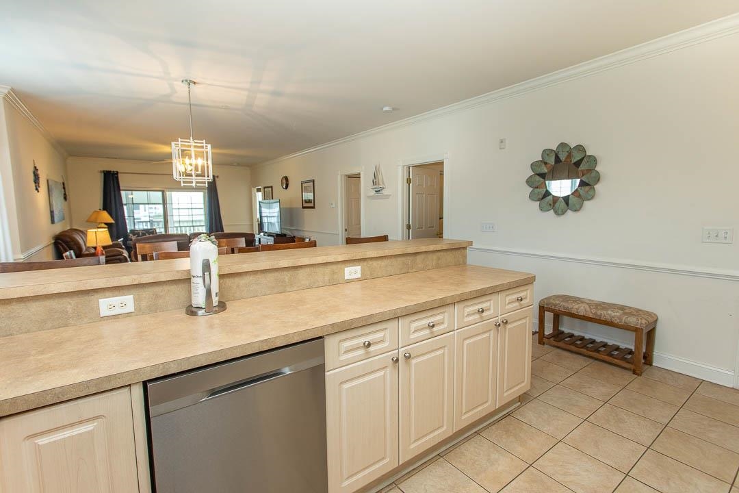 4861 Luster Leaf Circle Property Photo 7