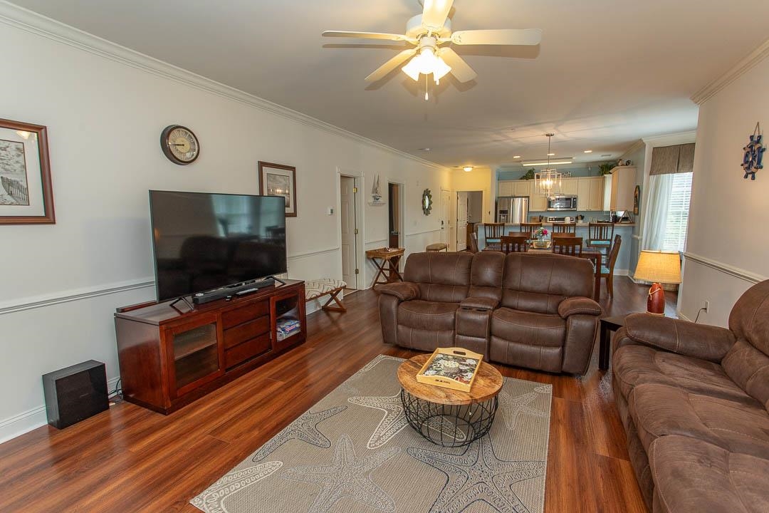 4861 Luster Leaf Circle Property Photo 13