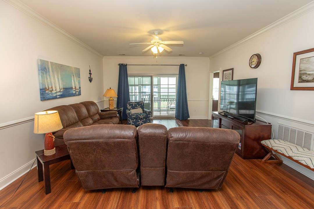 4861 Luster Leaf Circle Property Photo 14