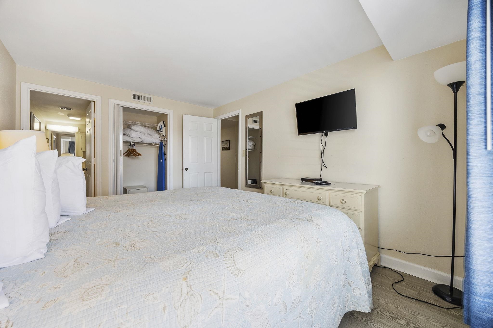 5511 N Ocean Blvd. Property Photo 13
