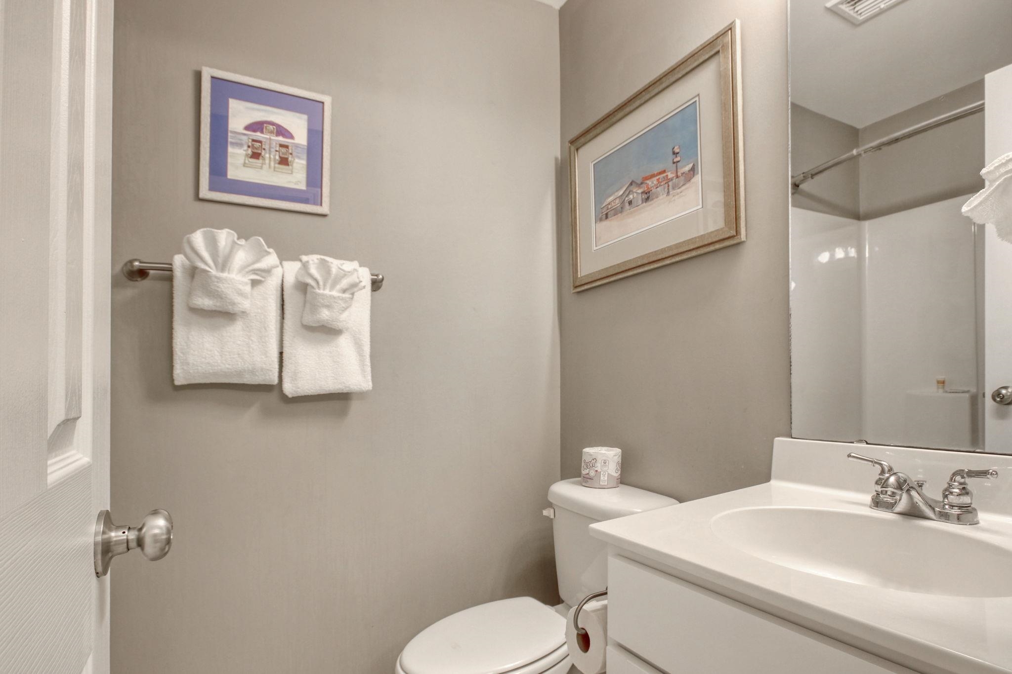 415 Ocean Creek Dr. Property Photo 13