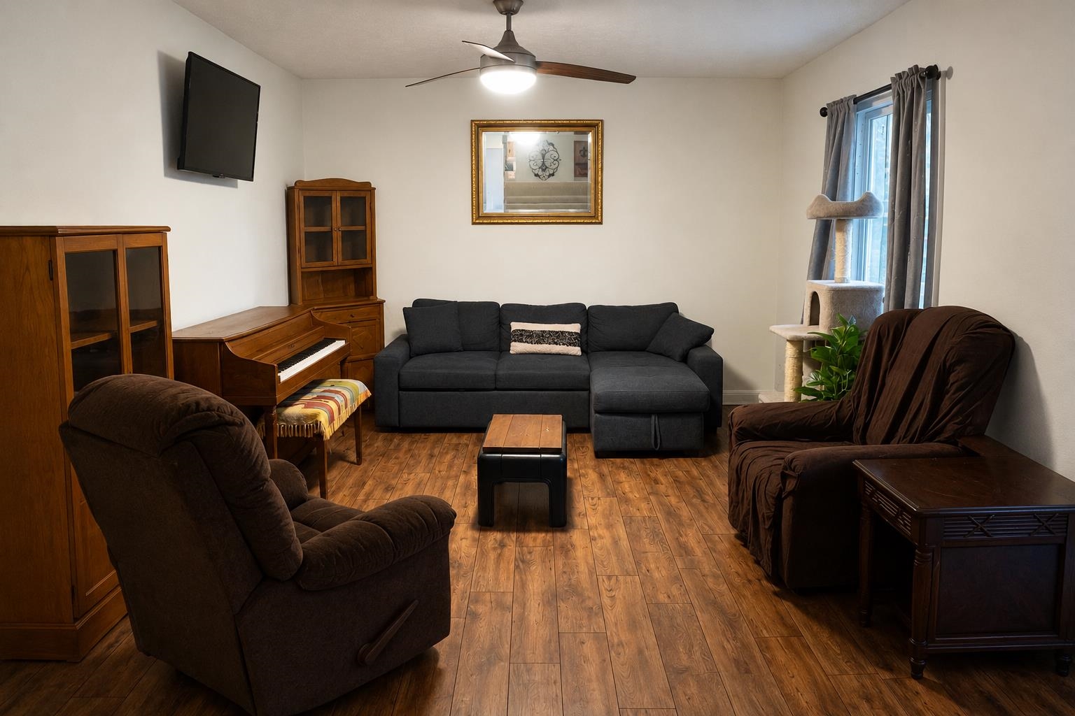 2064 Martin St. Property Photo 4