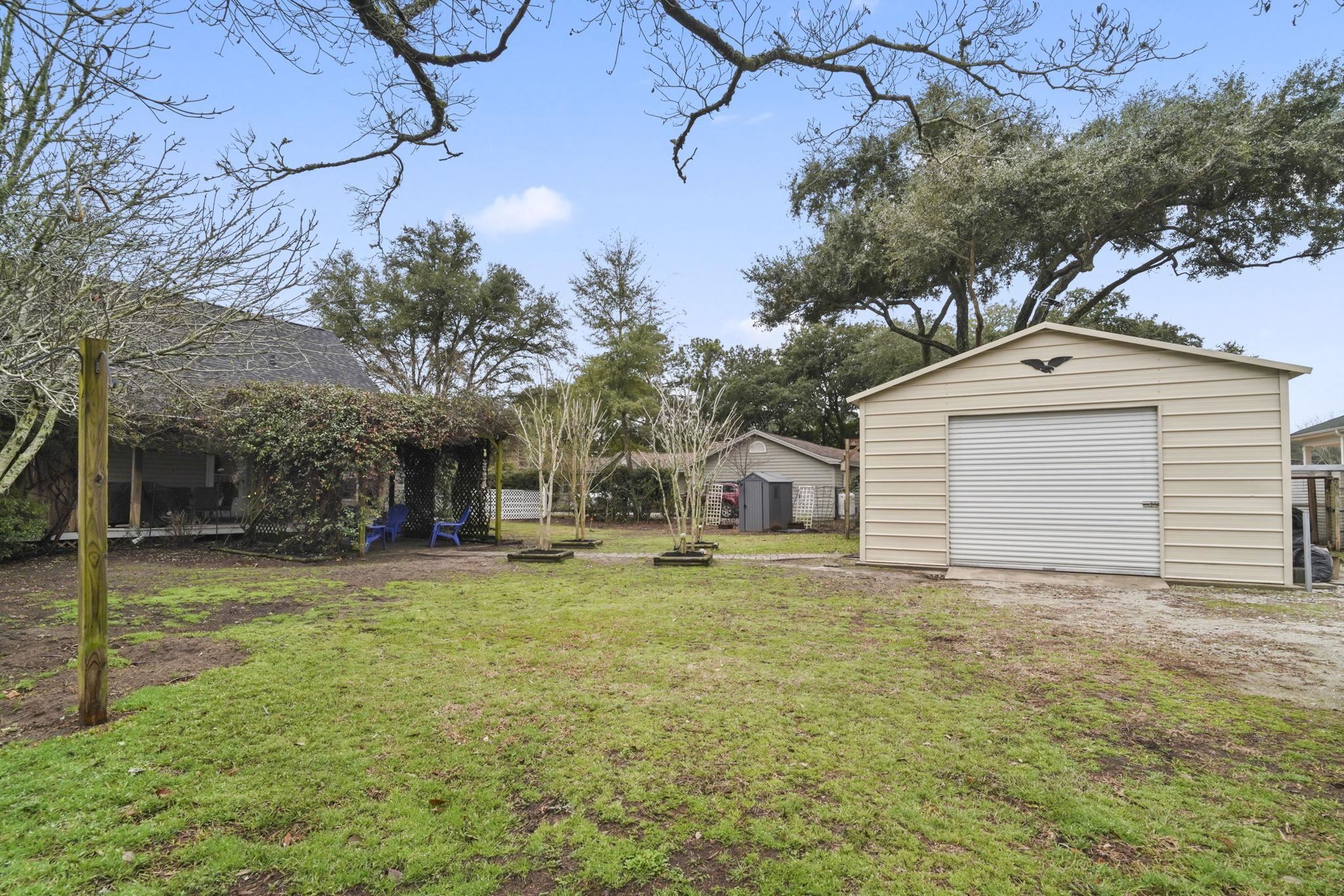 4040 Longleaf Ln. Property Photo 26