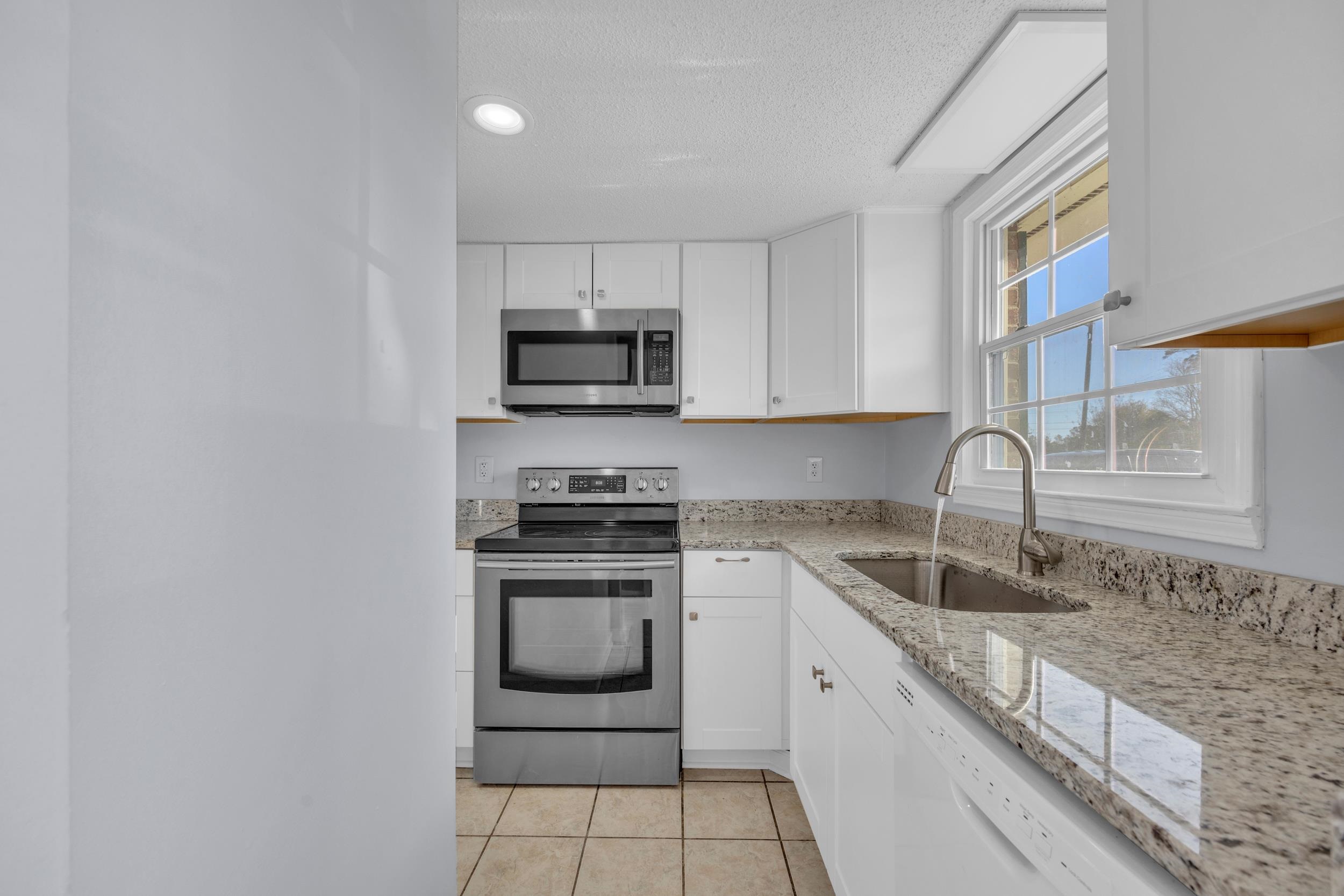 1025 Carolina Rd. Property Photo 5