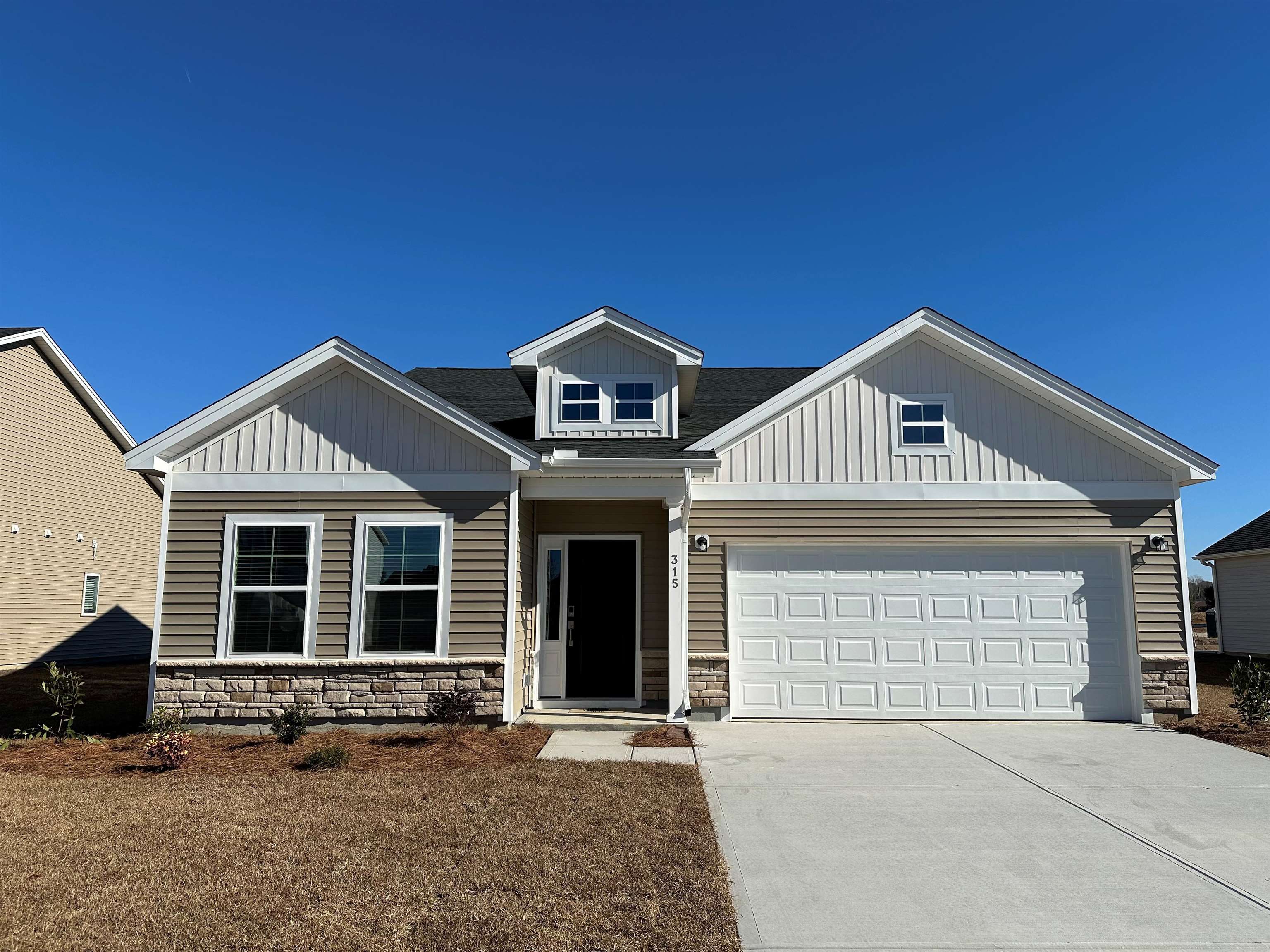 453 Atamasco Ct. Property Photo 1