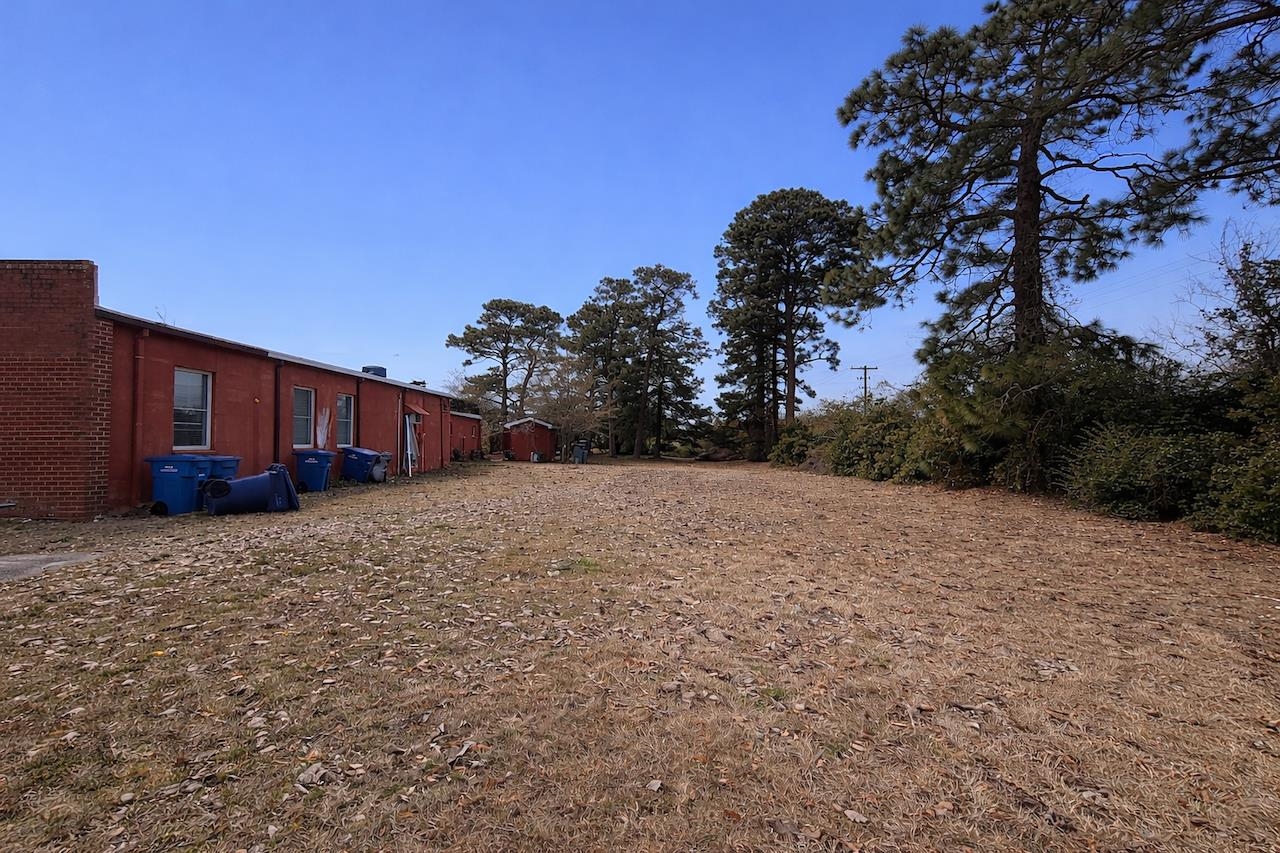 1051 Shine Ave. Property Photo 3