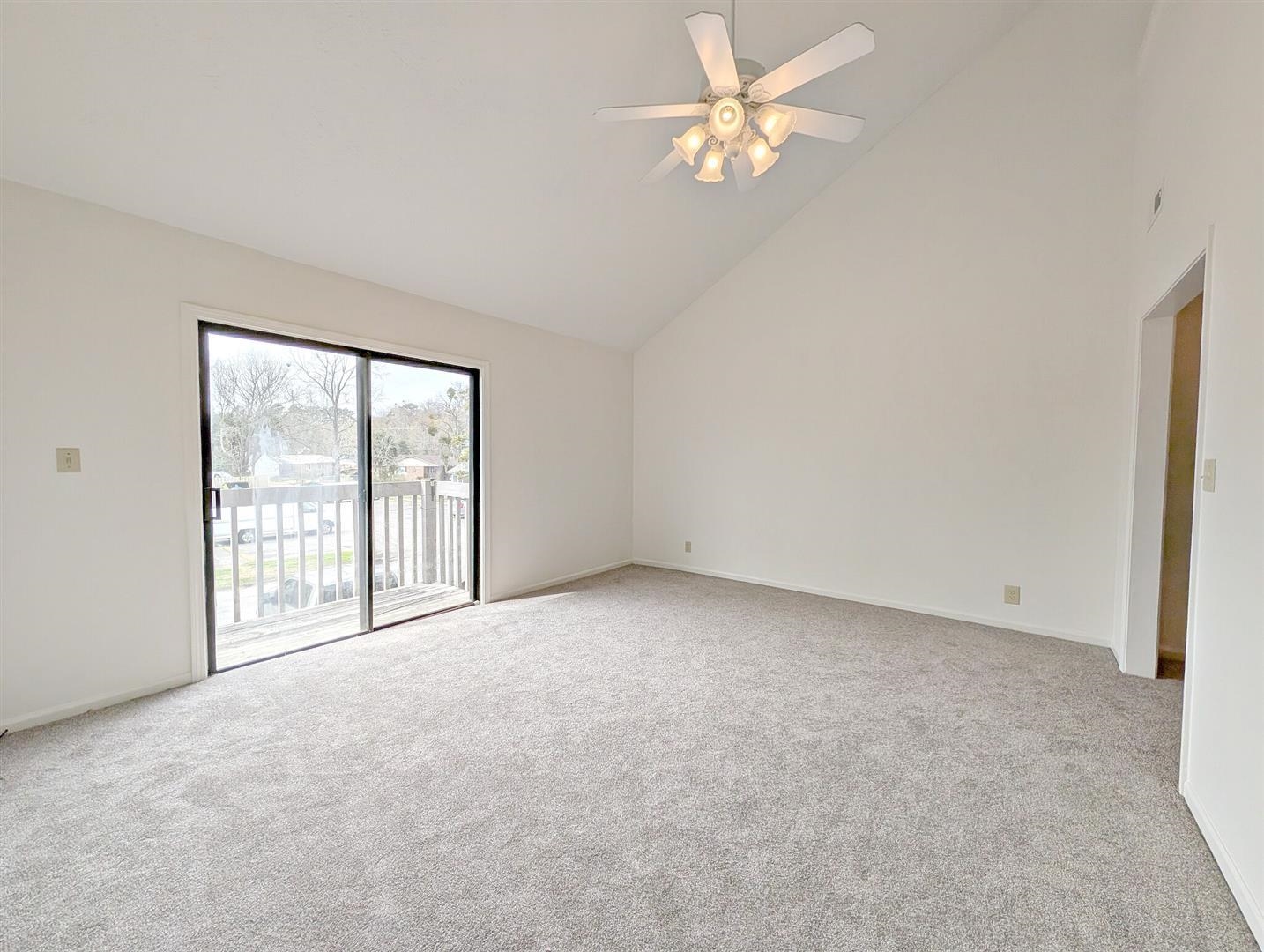 111 Horizon River Dr. Property Photo 3