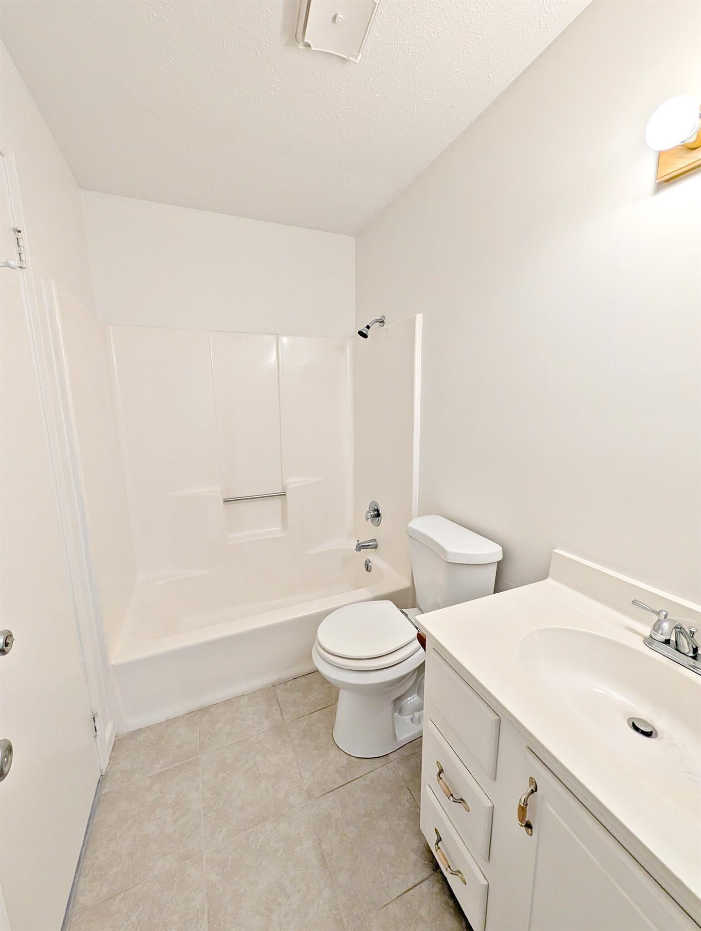 111 Horizon River Dr. Property Photo 12
