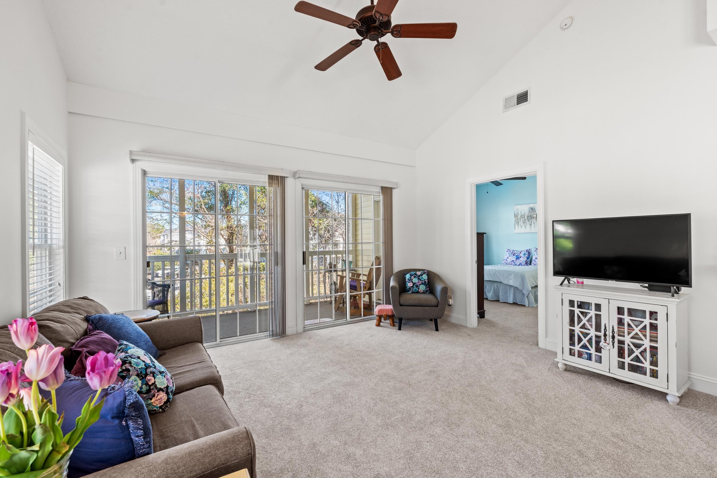 5038 Belleglen Ct. Property Photo 4