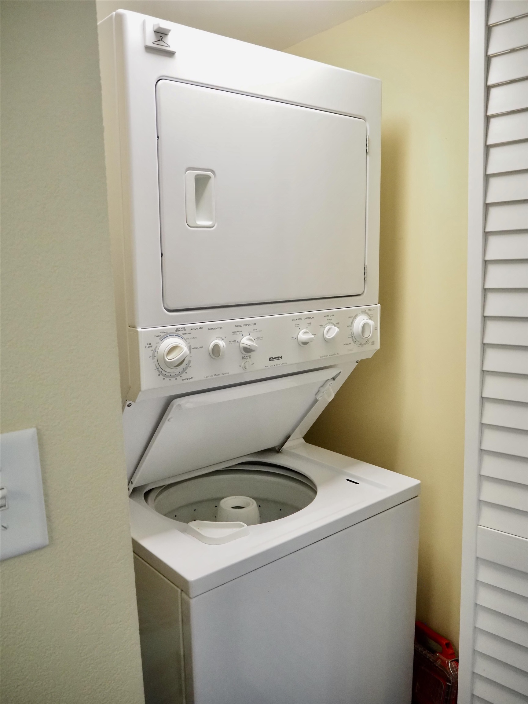 2504 Ocean Blvd. N Property Photo 21