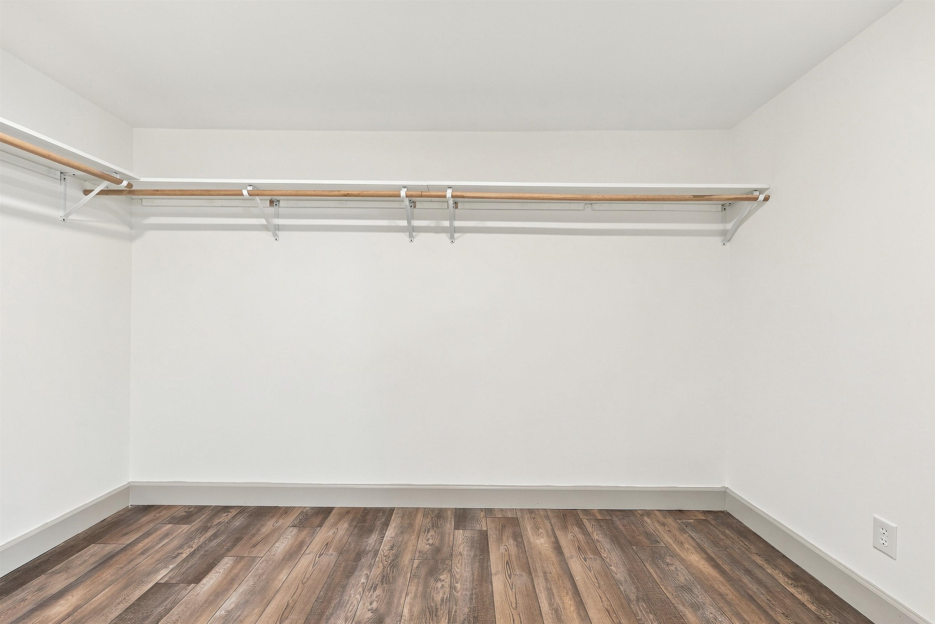 2806 Nursery Rd. Property Photo 14