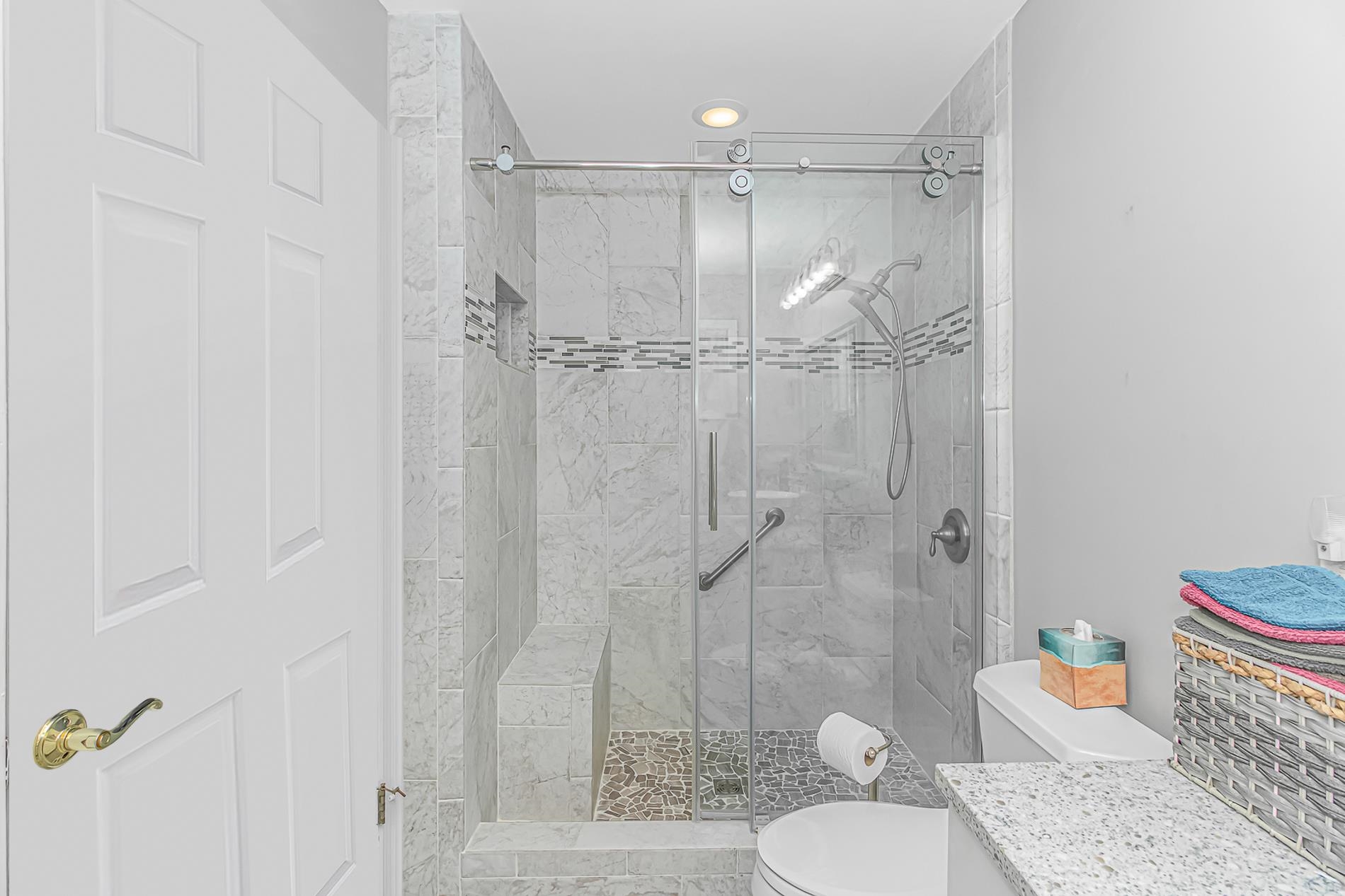 2104 Adams Circle Property Photo 16