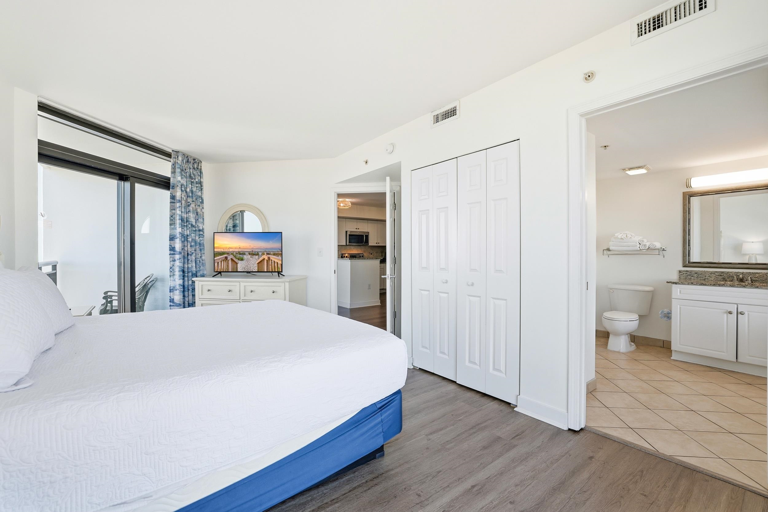 3000 N Ocean Blvd. Property Photo 17