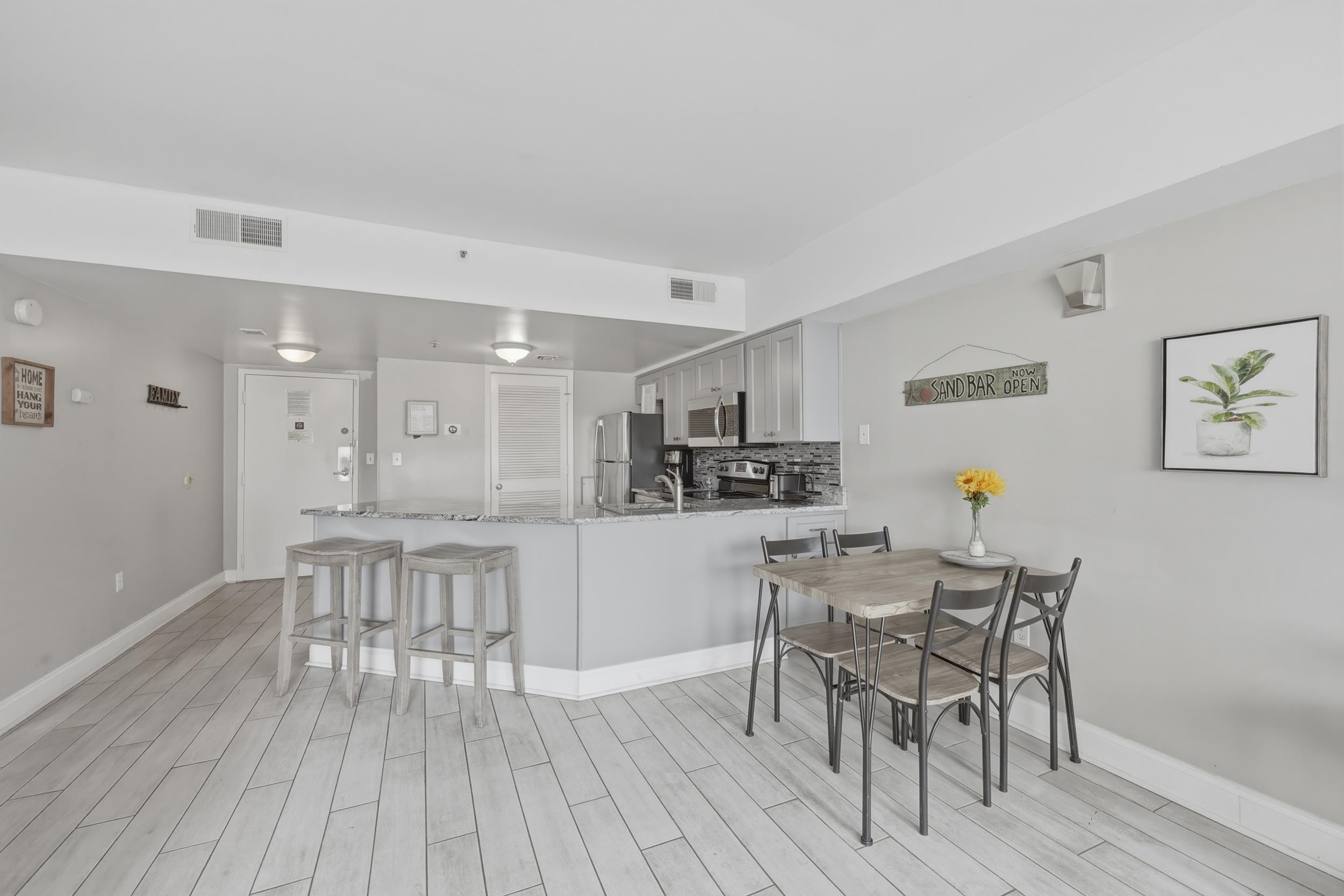 1605 S Ocean Blvd. Property Photo 9