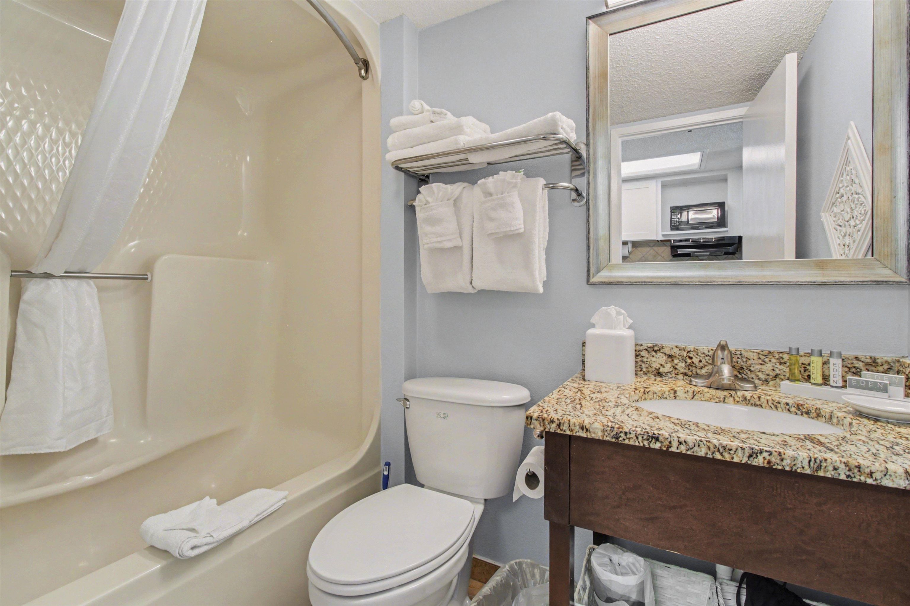 2401 S Ocean Blvd. Property Photo 10