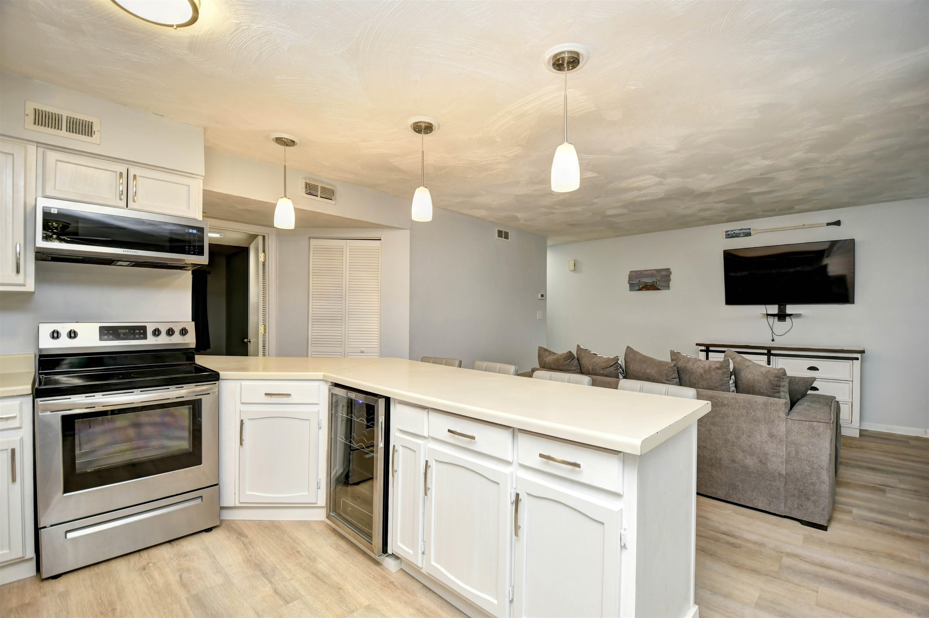 1101 Possum Trot Rd. Property Photo 10