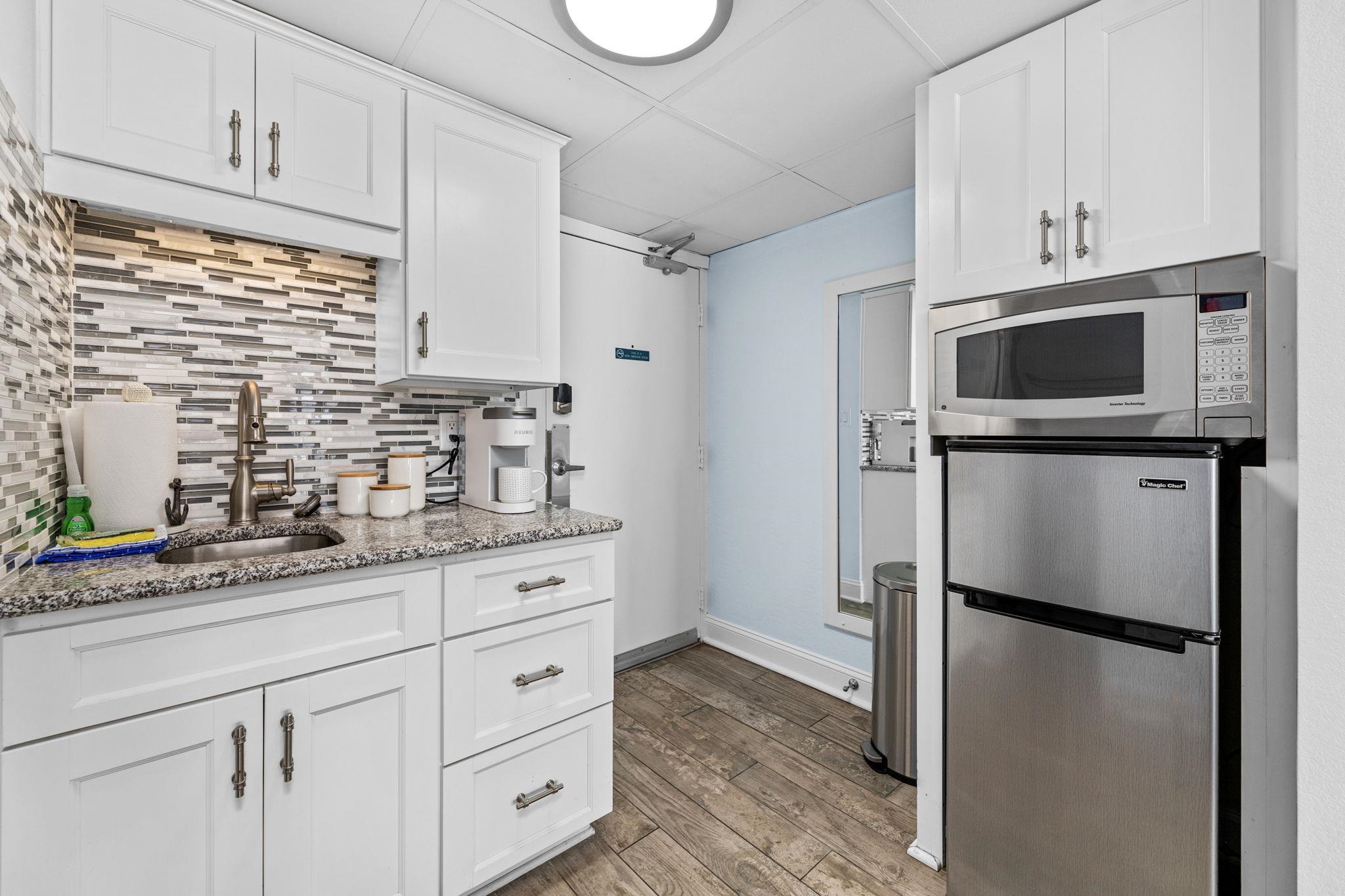201 74th Ave. N Property Photo 23