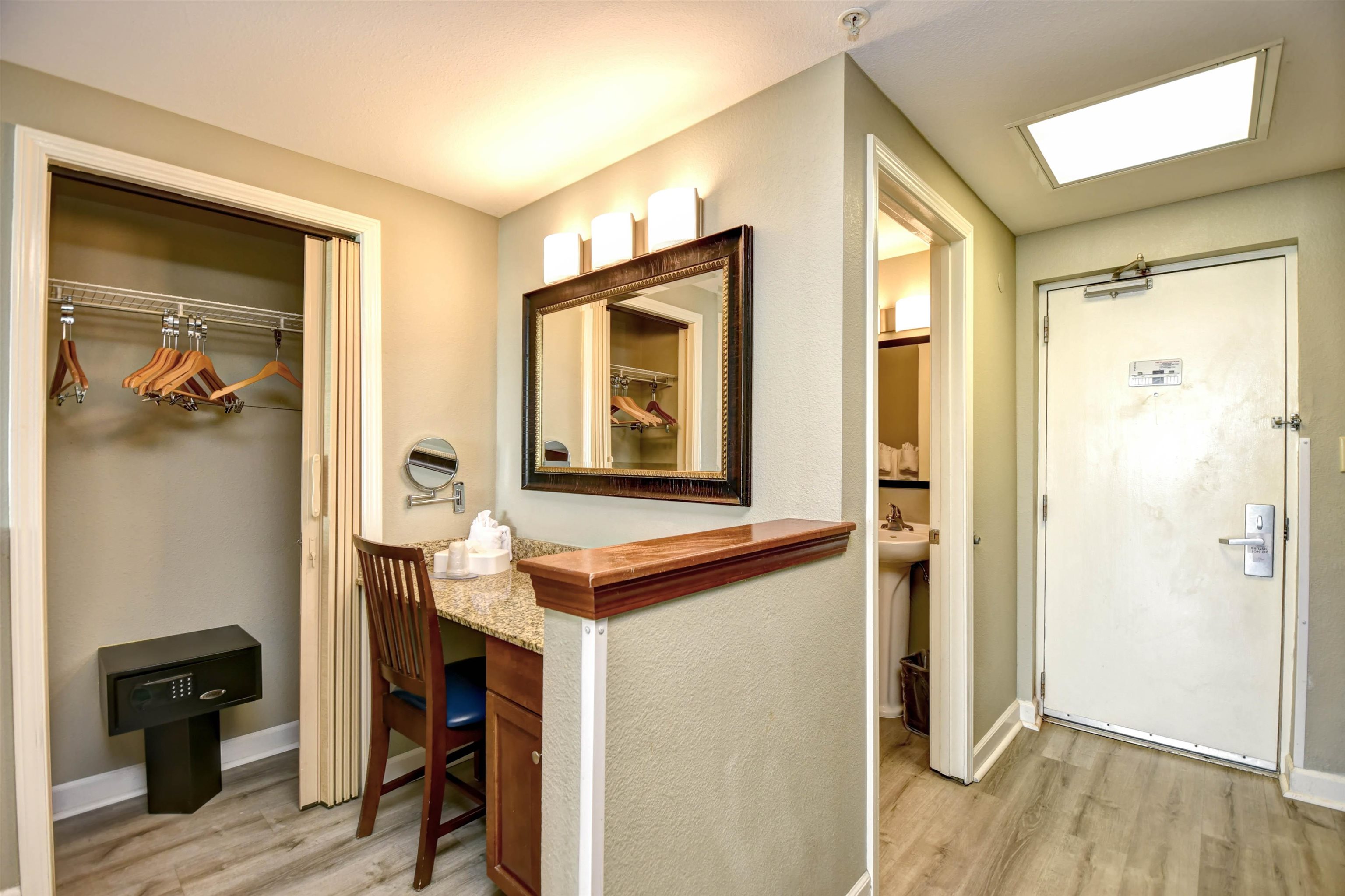 5300 N Ocean Blvd. Property Photo 13