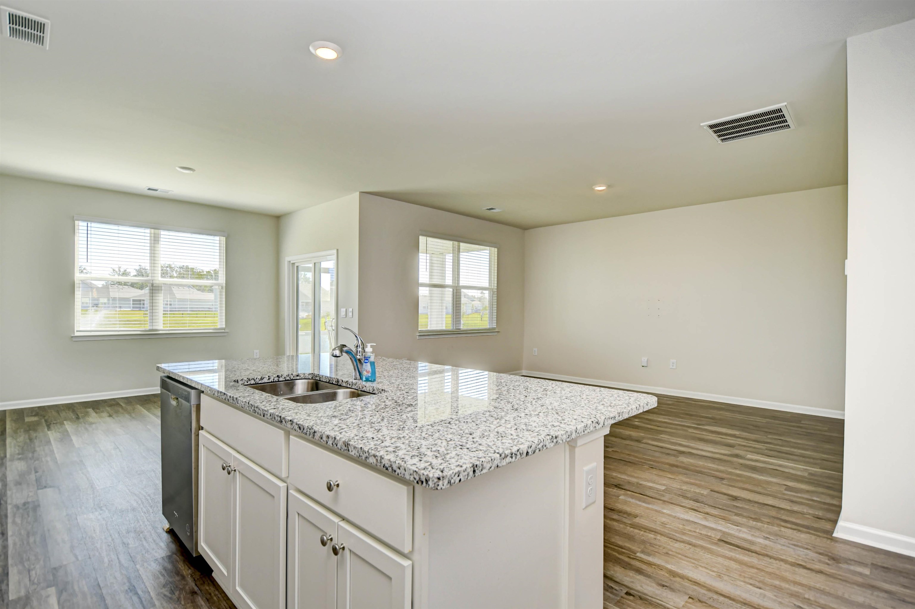 2608 Riverboat Way Property Photo 14