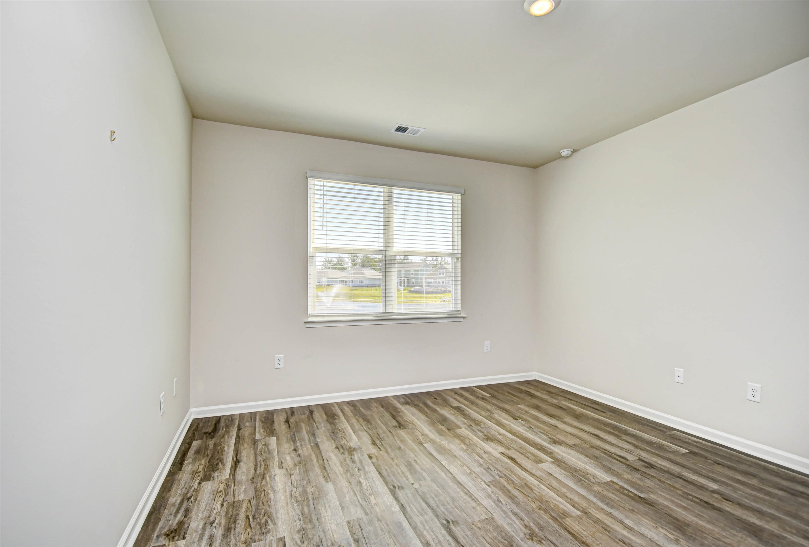 2608 Riverboat Way Property Photo 16