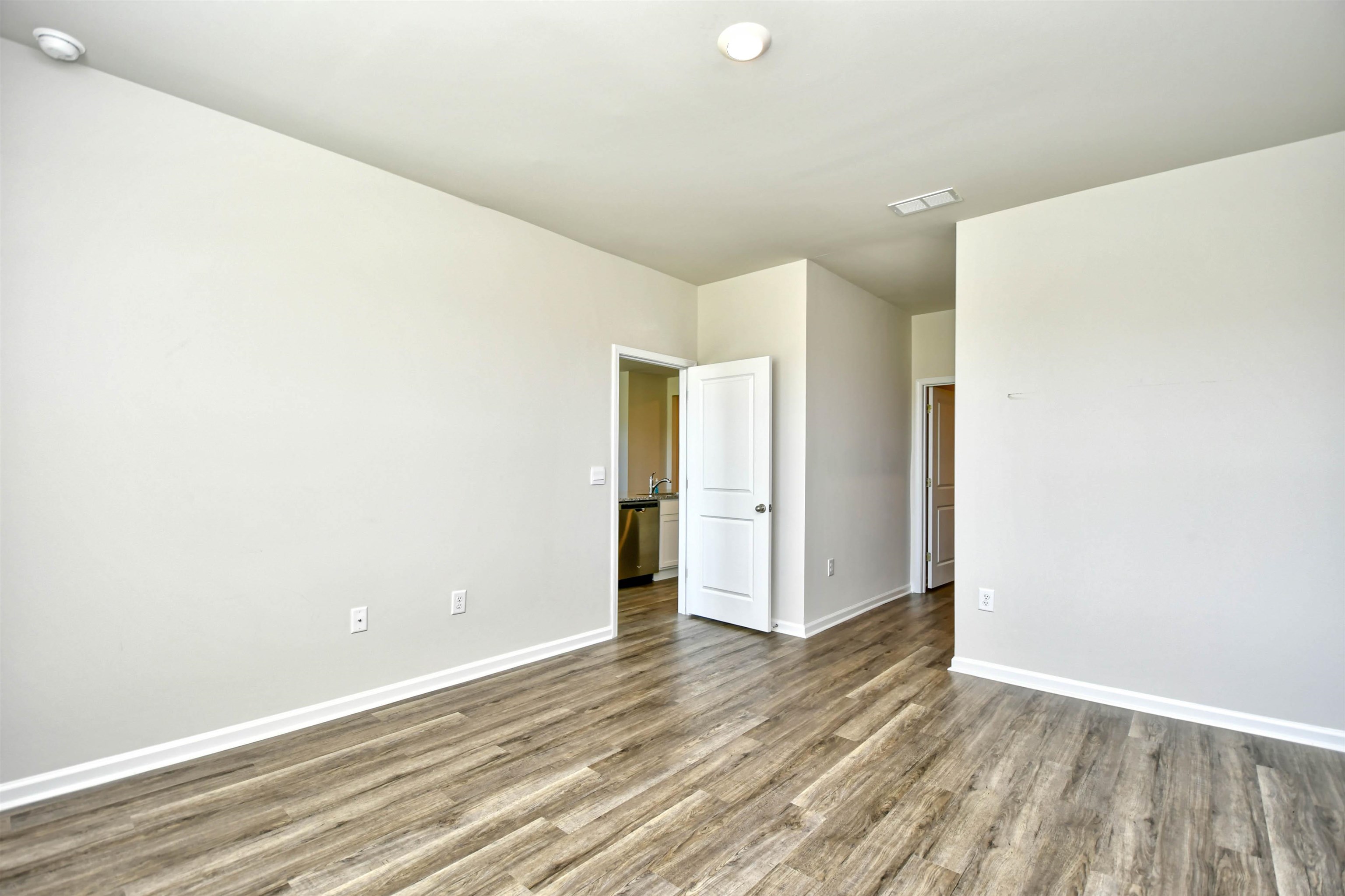 2608 Riverboat Way Property Photo 17