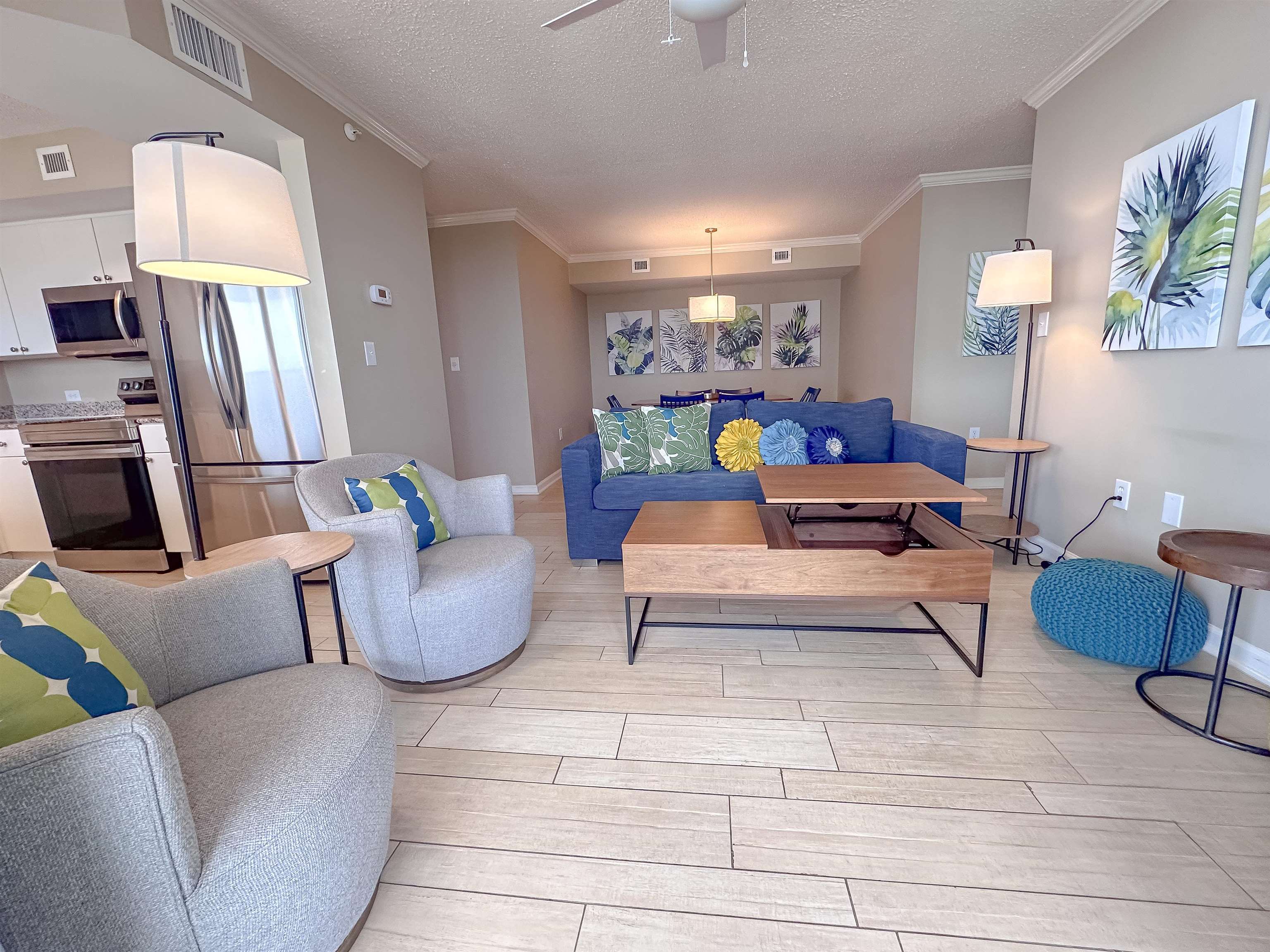 8560 Queensway Blvd. Property Photo 6