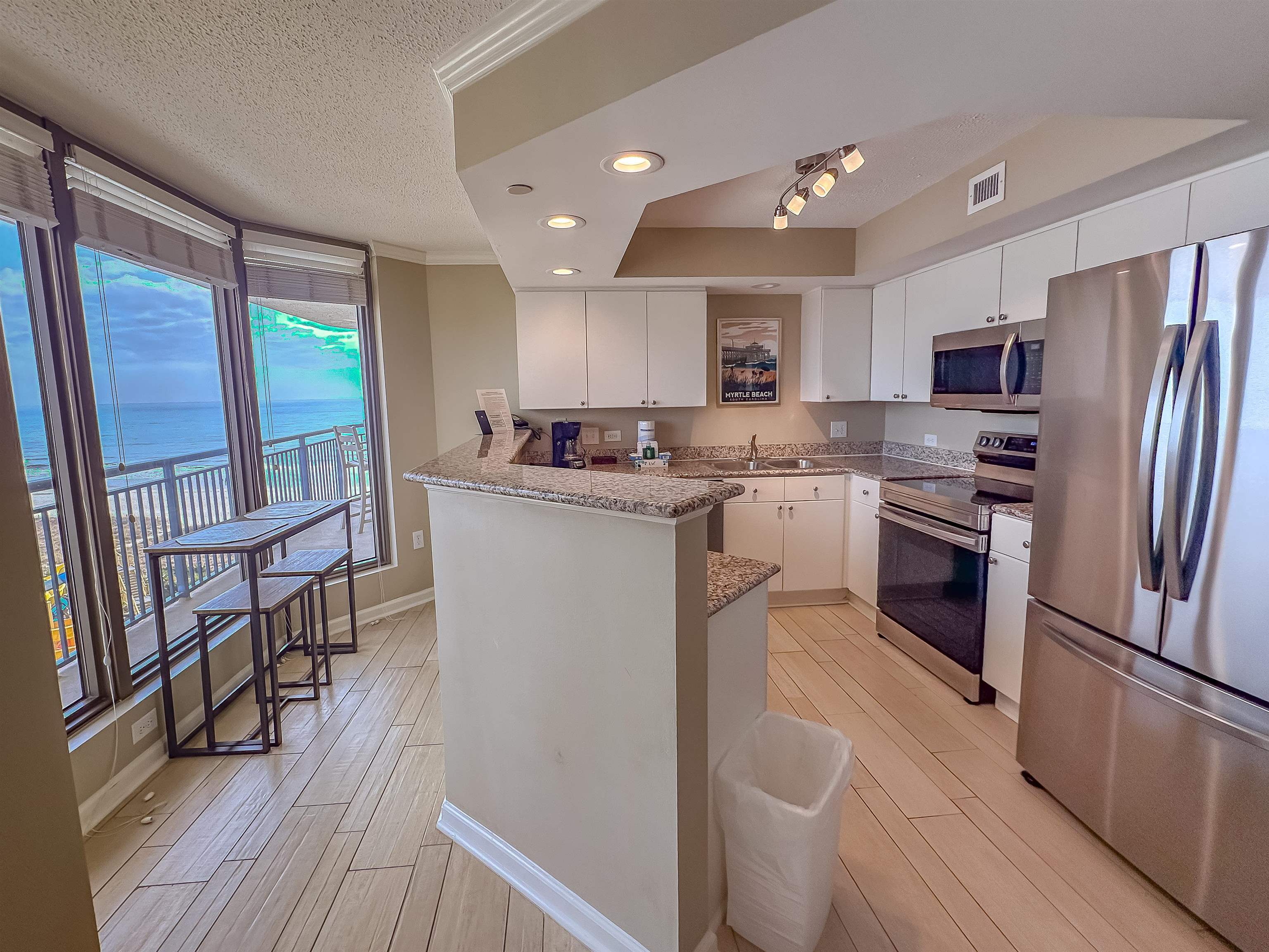 8560 Queensway Blvd. Property Photo 12