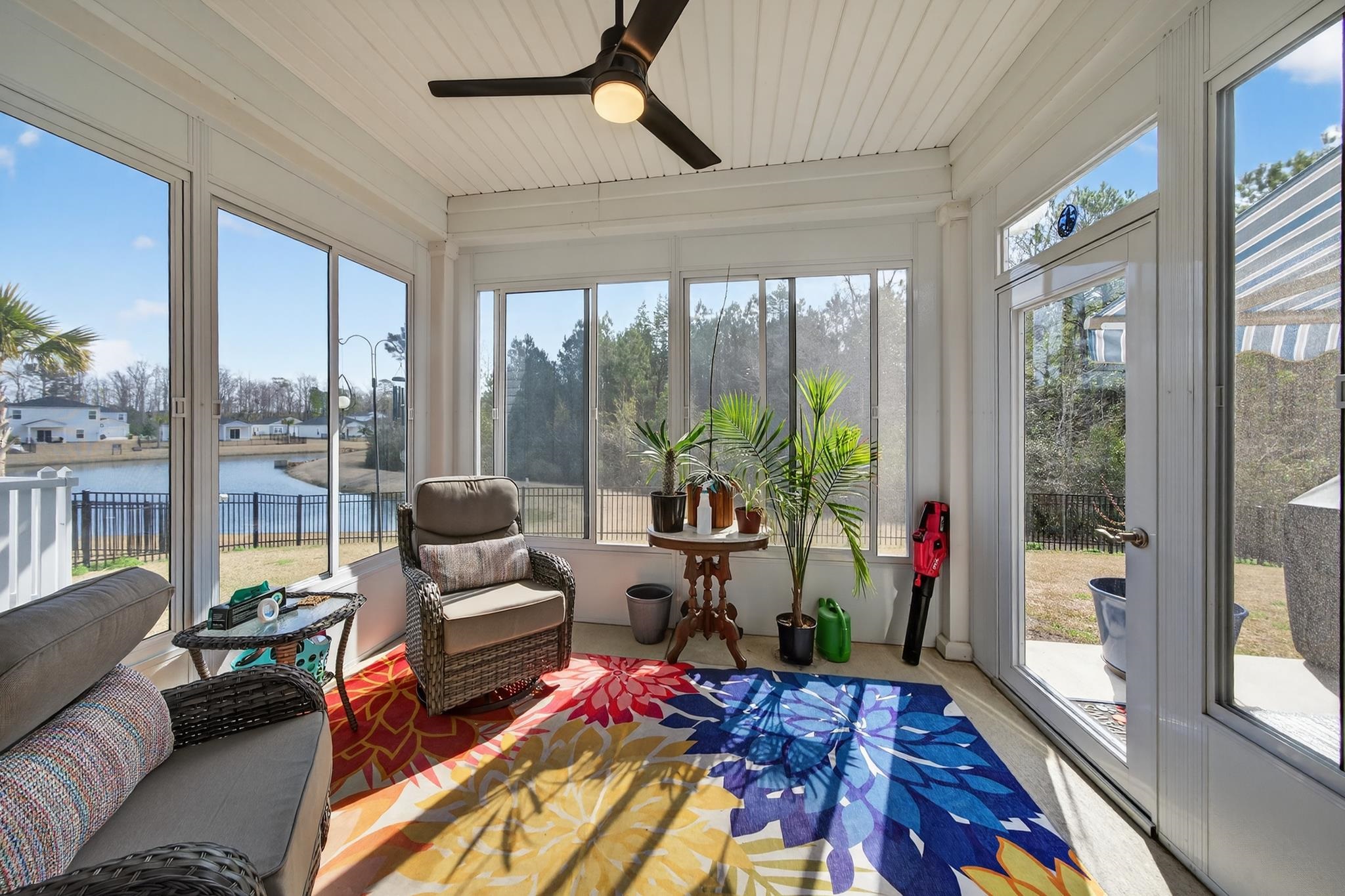 225 Cypress Tree Loop Property Photo 3