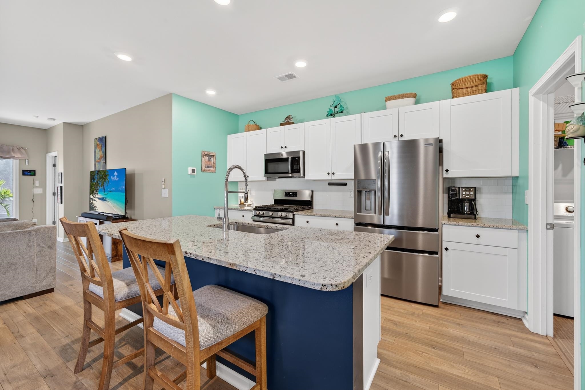 225 Cypress Tree Loop Property Photo 6