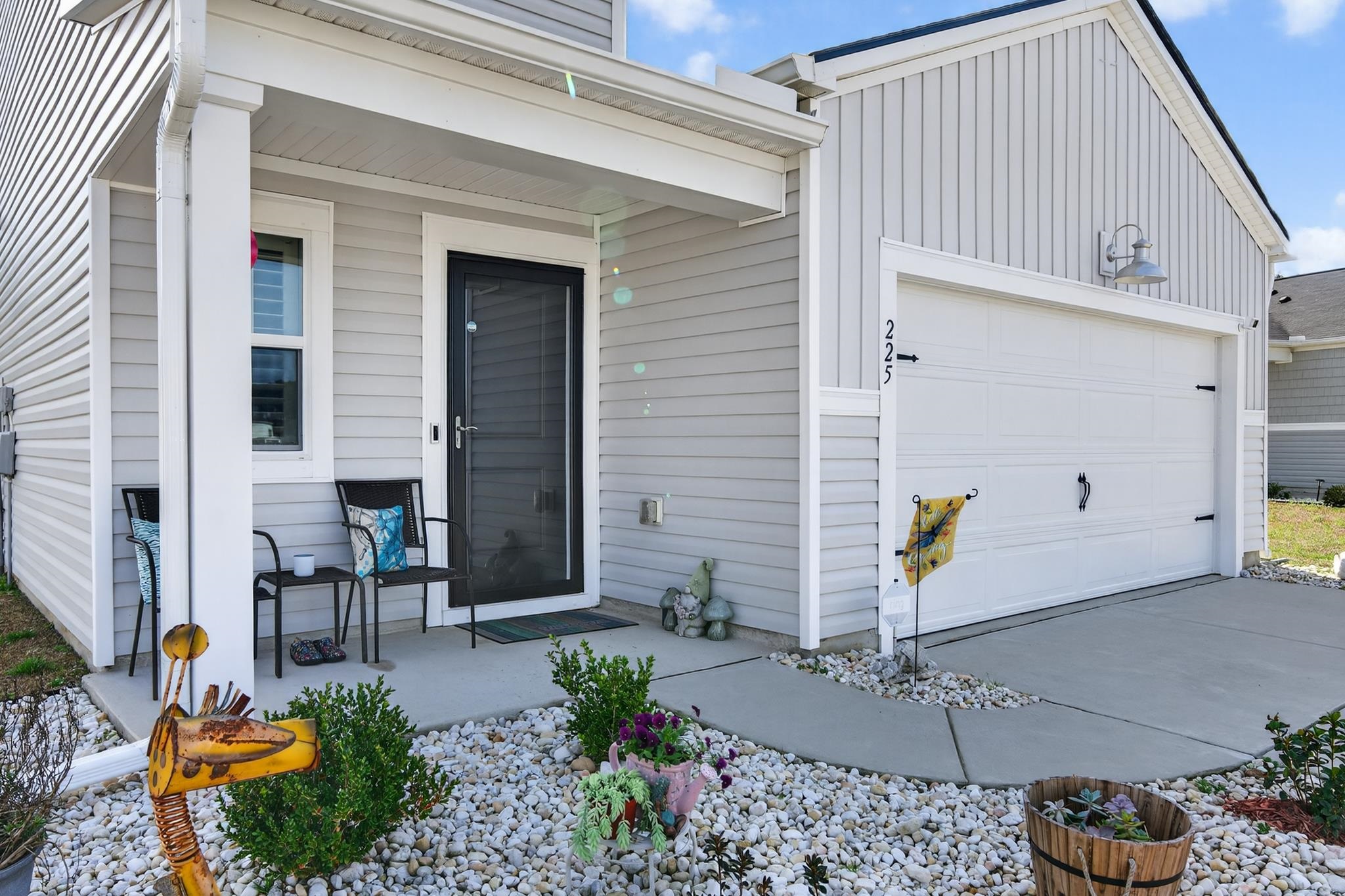 225 Cypress Tree Loop Property Photo 10