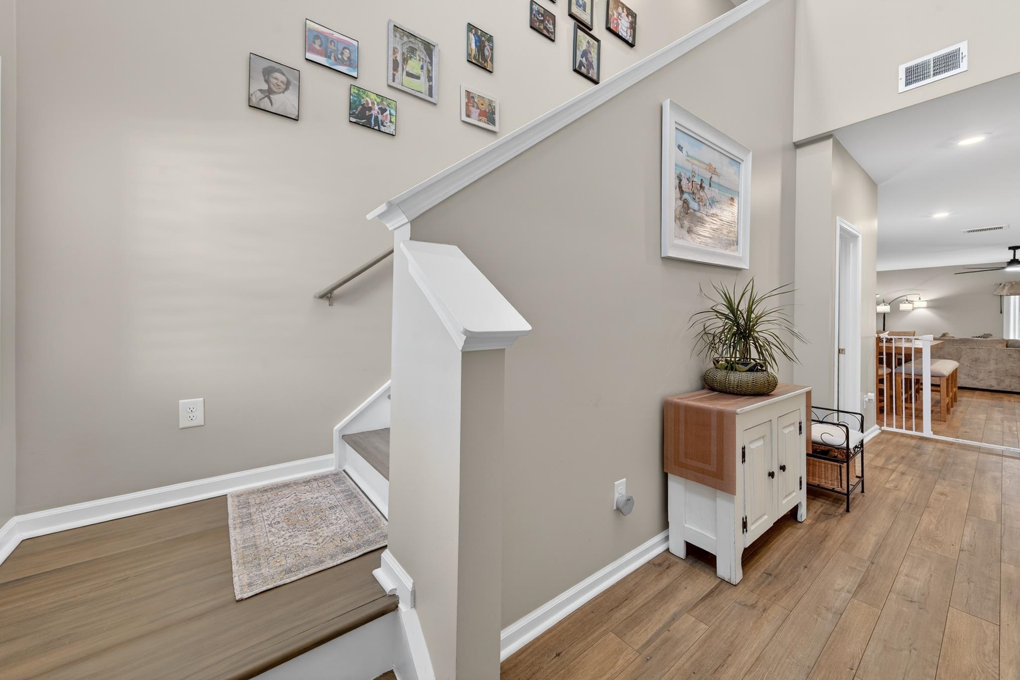 225 Cypress Tree Loop Property Photo 12
