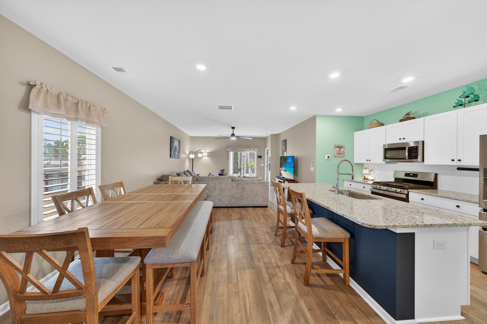 225 Cypress Tree Loop Property Photo 14