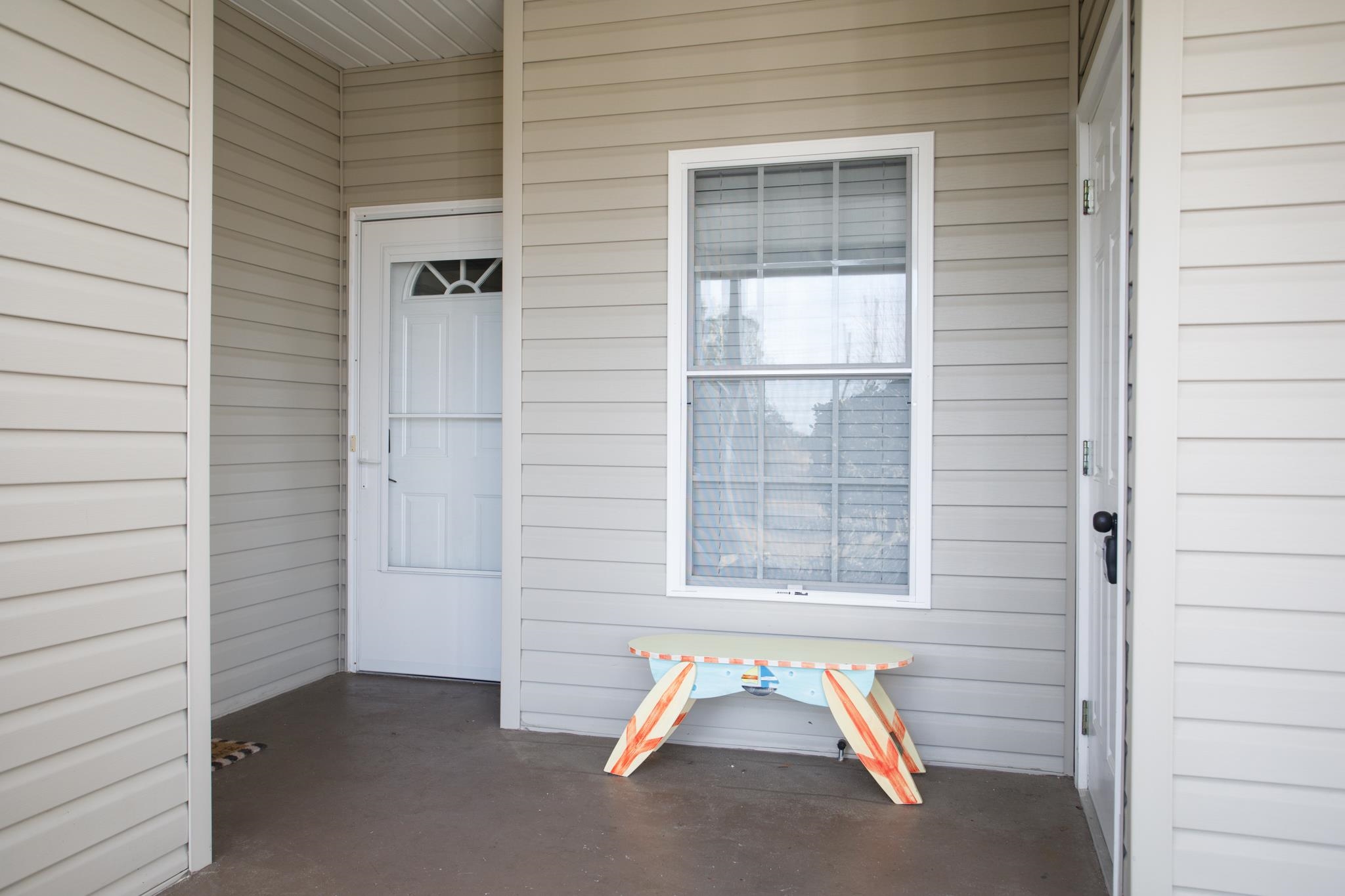 160 Lazy Willow Ln. Property Photo 2