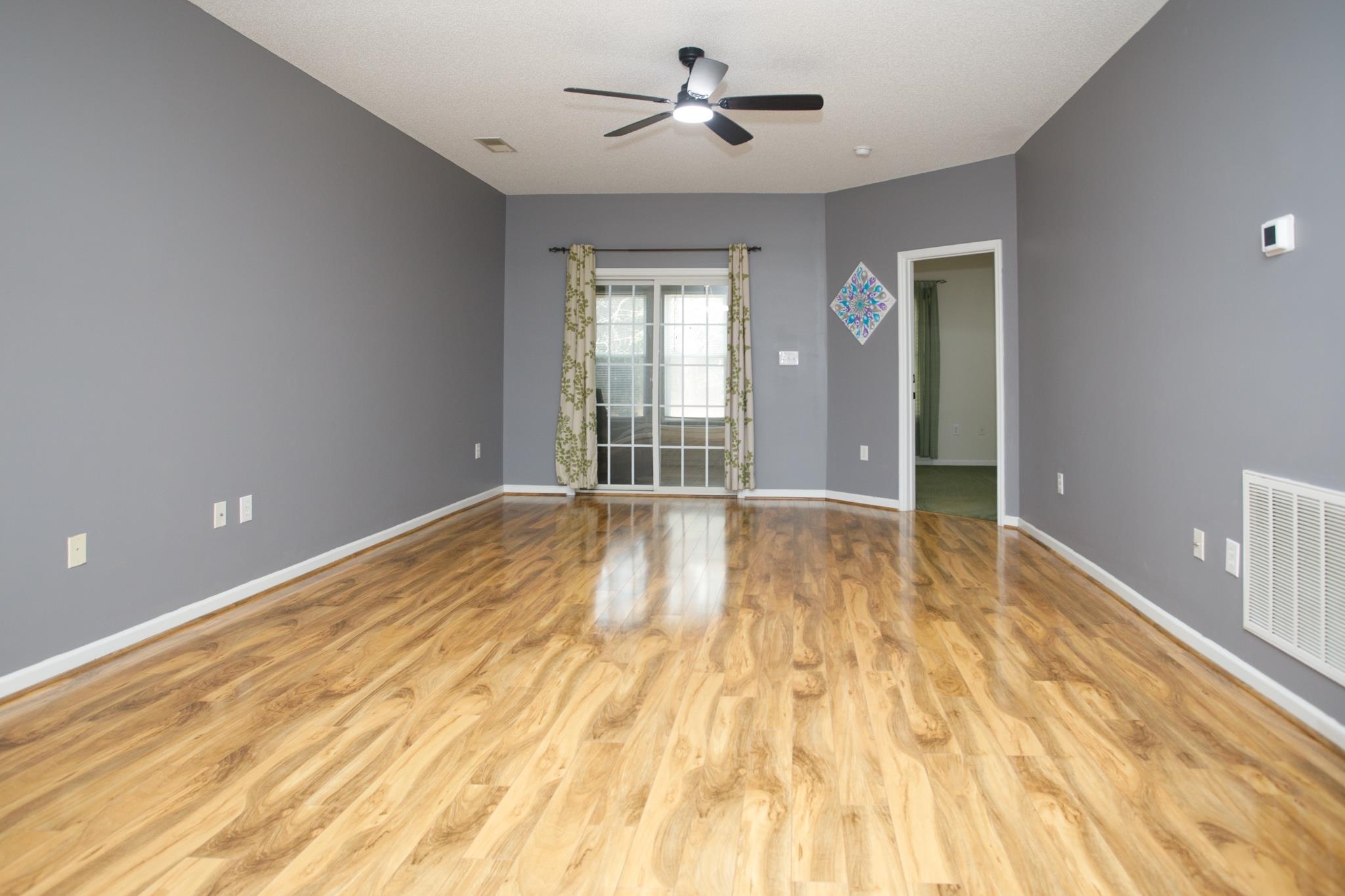 160 Lazy Willow Ln. Property Photo 4