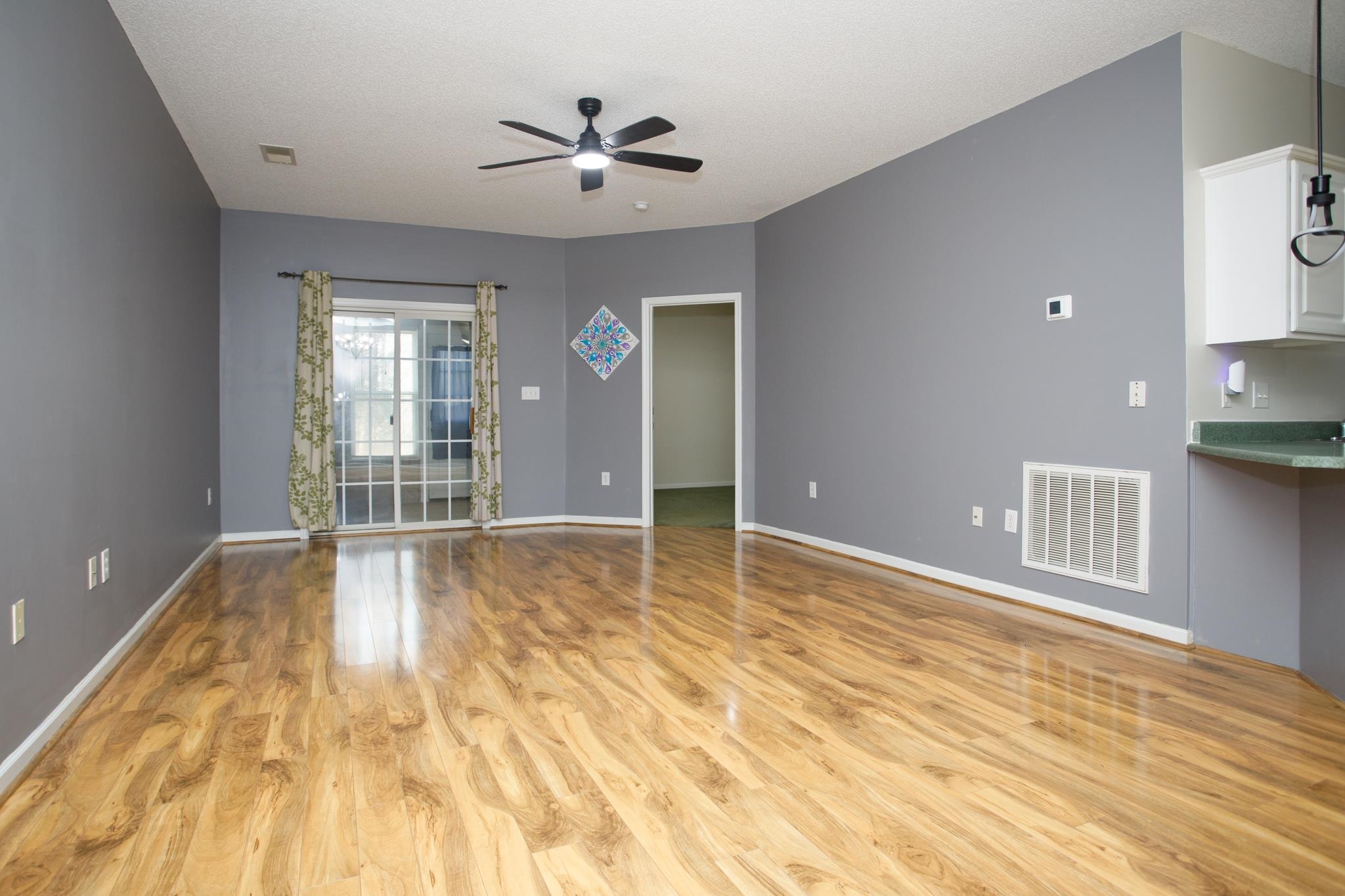 160 Lazy Willow Ln. Property Photo 5