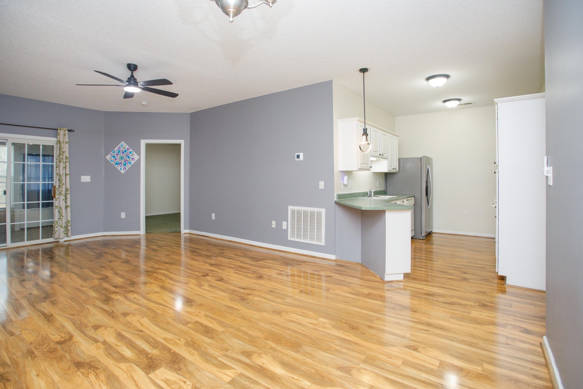 160 Lazy Willow Ln. Property Photo 6