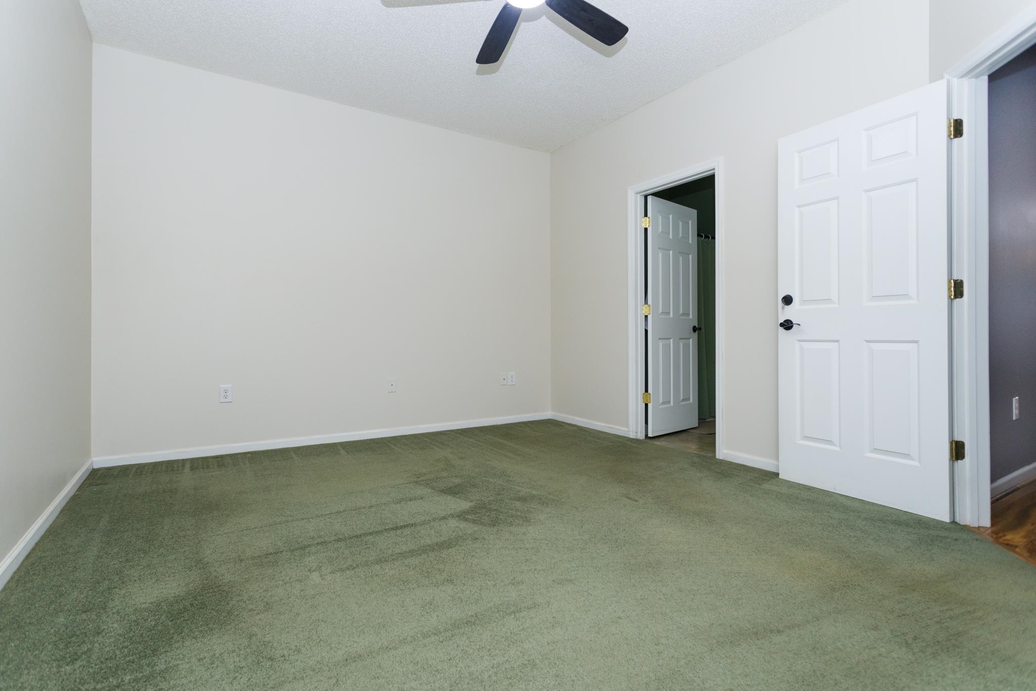 160 Lazy Willow Ln. Property Photo 14