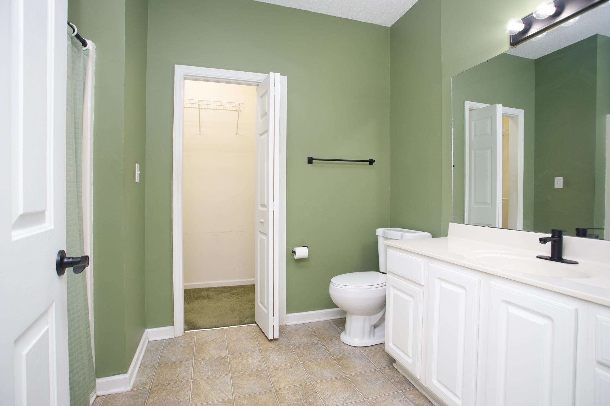 160 Lazy Willow Ln. Property Photo 18