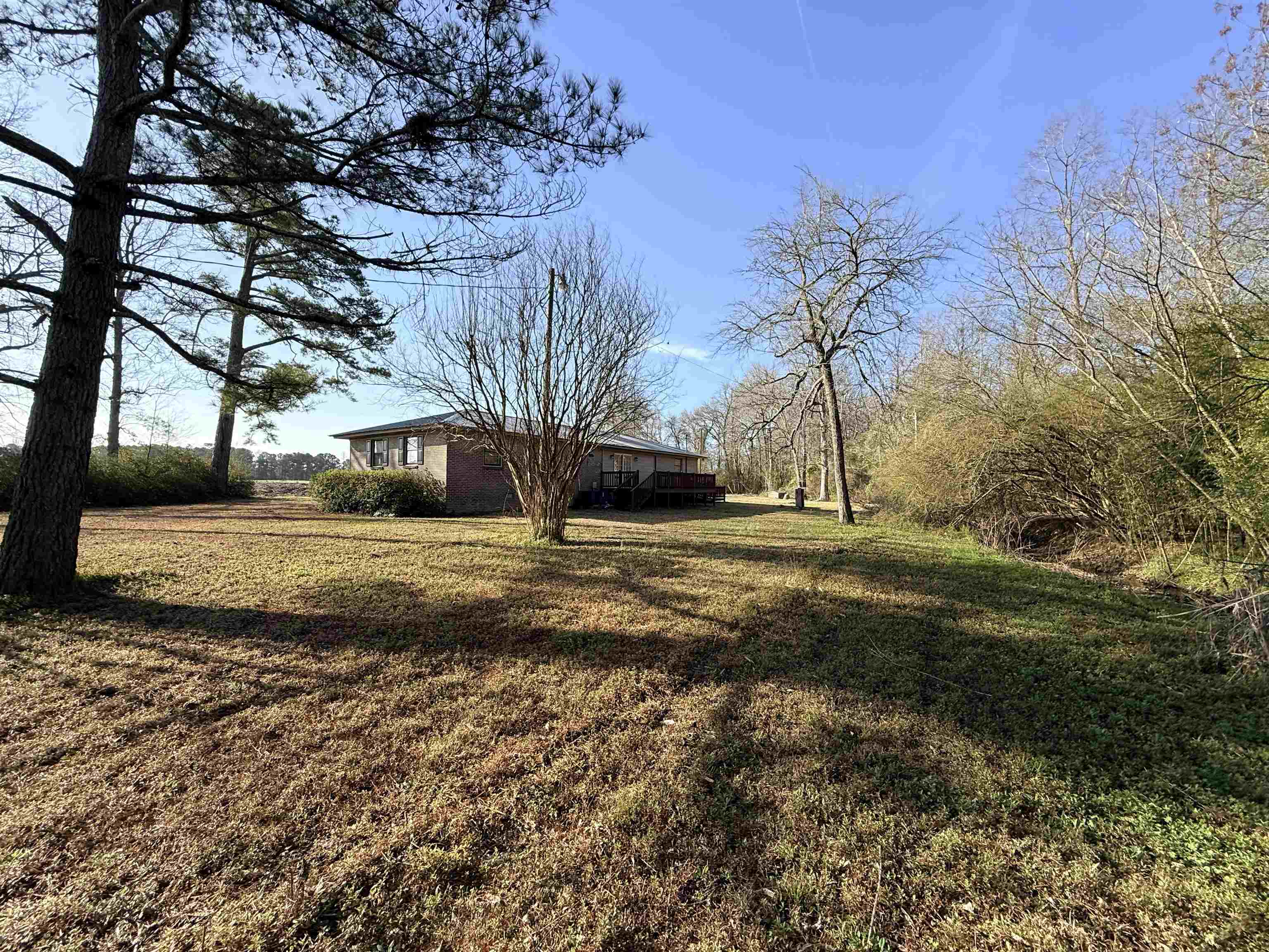 2336 Macedonia Dr. Property Photo 2