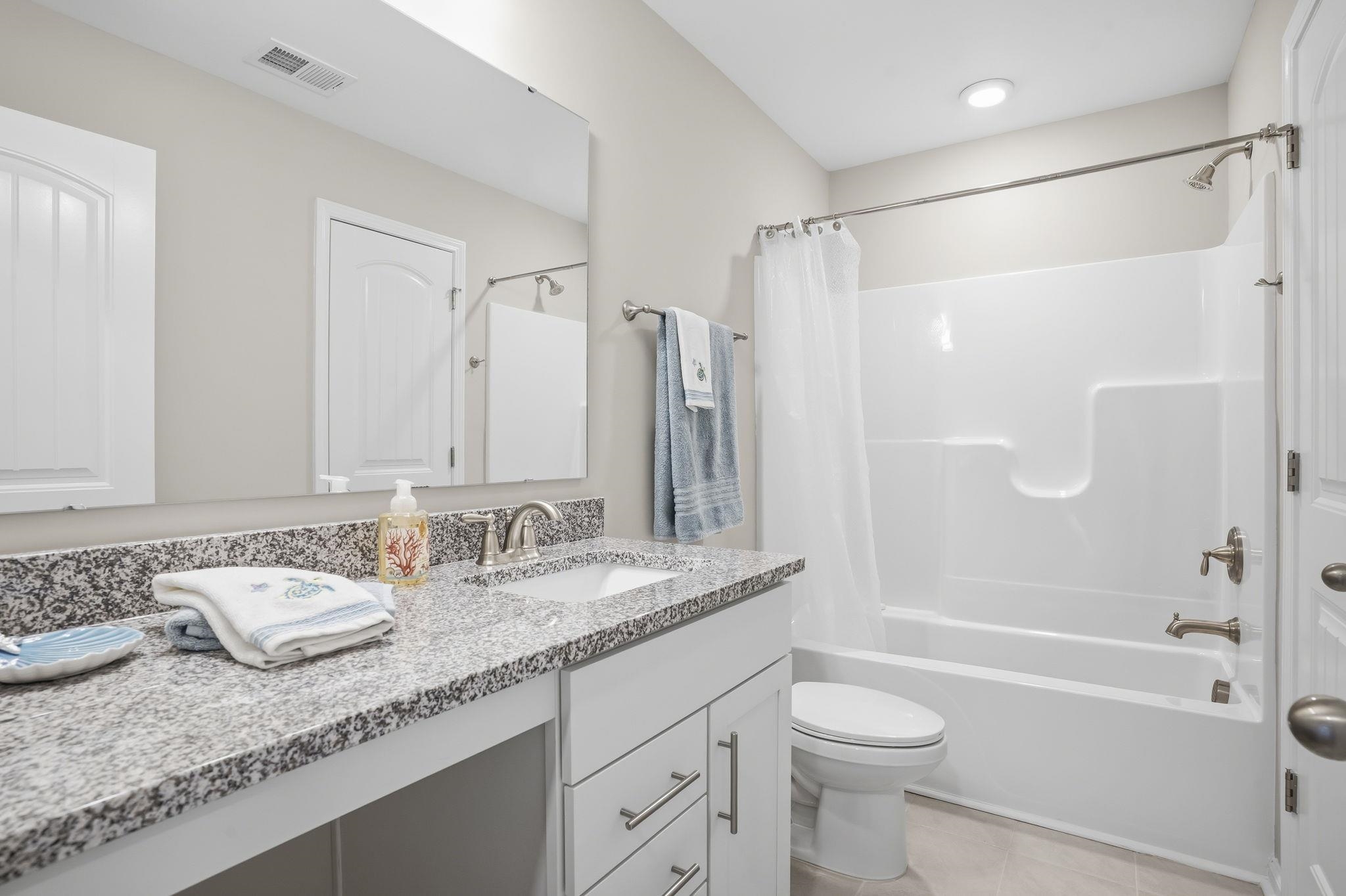 444 Mikita Dr. Property Photo 28